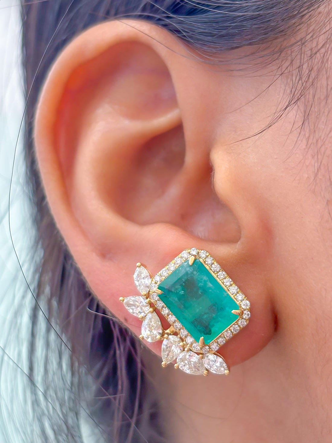 JPERG-3672/10166 Diamond Emerald Earring | 18K