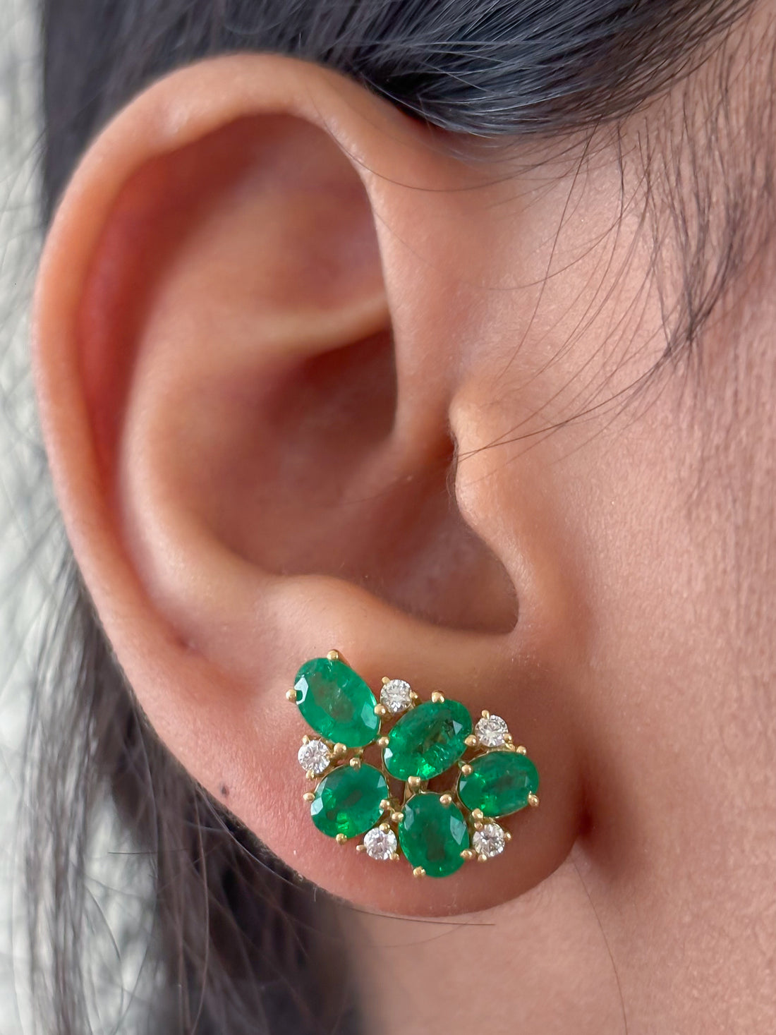 JPERG-3699/10294 Emerald Diamond Earring | 18K