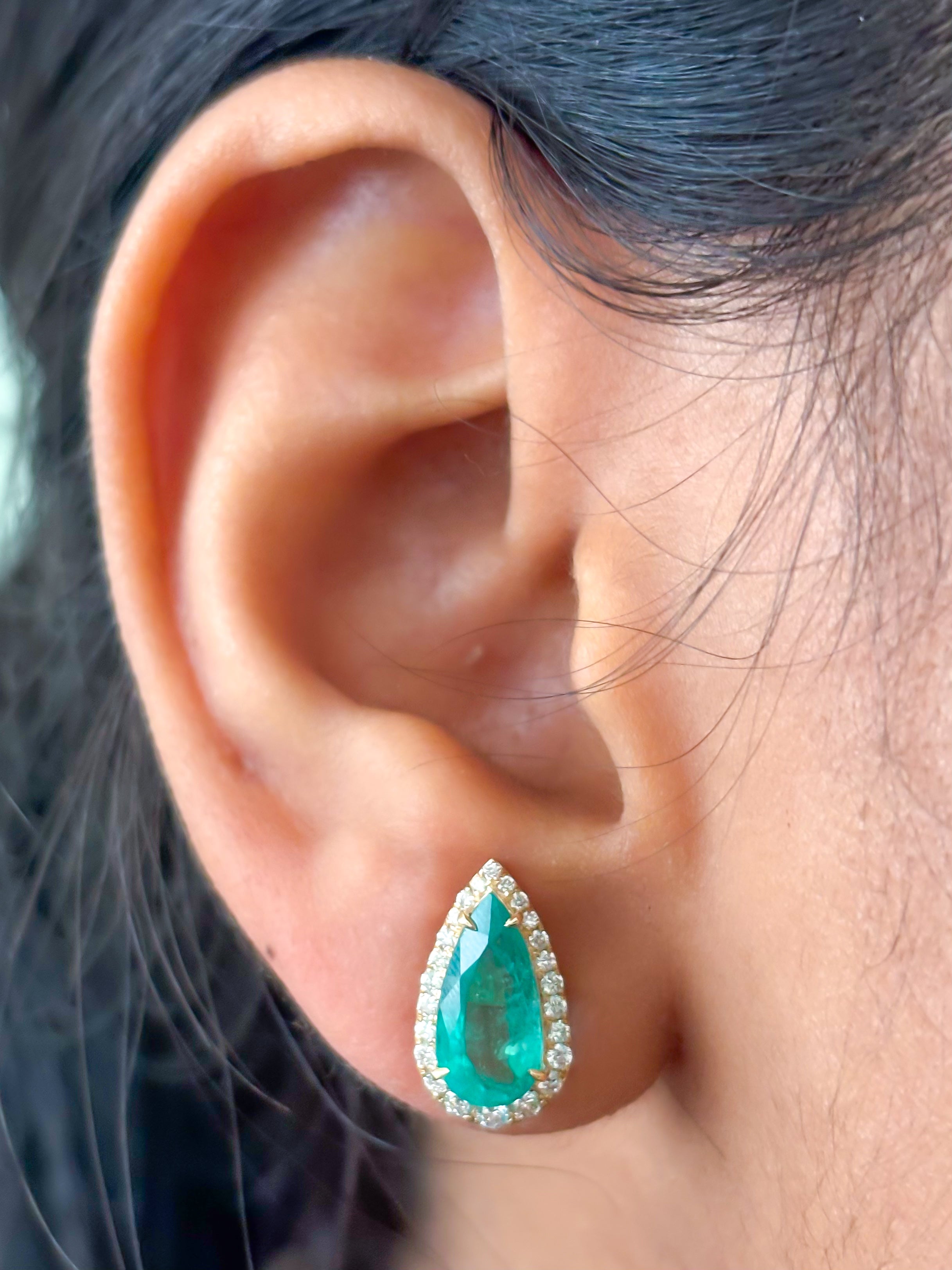 JPERG-3701/10297 Emerald Diamond Earring | 14K