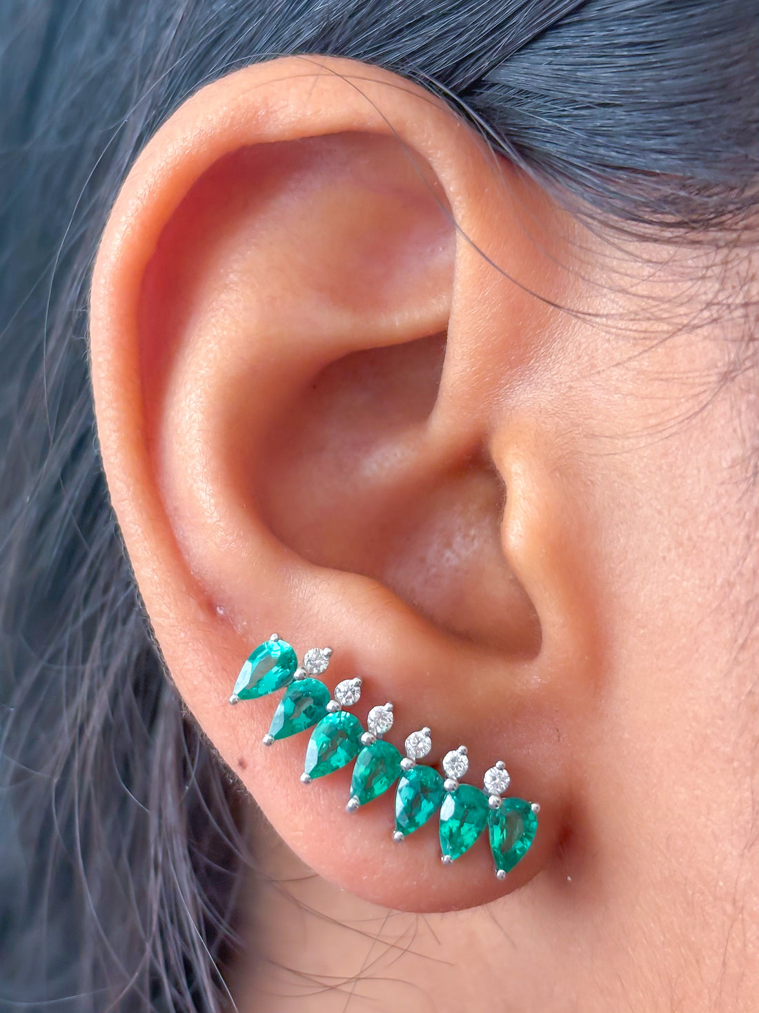 JPERG-3708/10304 Emerald Diamond Earring | 18K