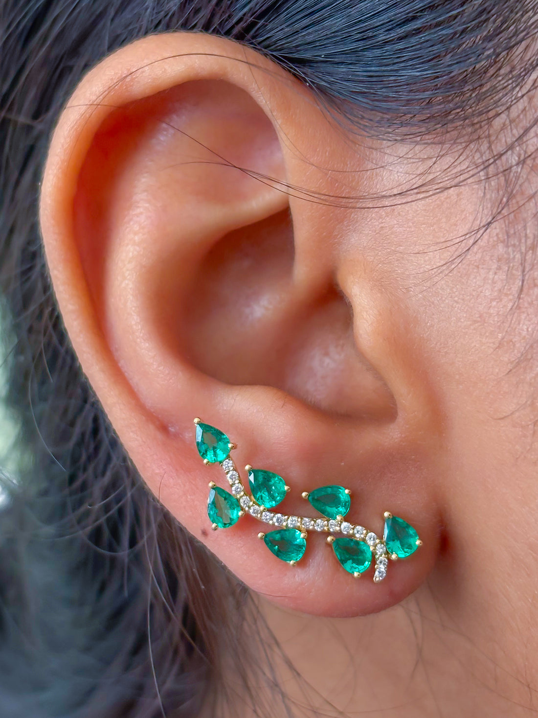 JPERG-3715/10347 Emerald Diamond Earring | 18K