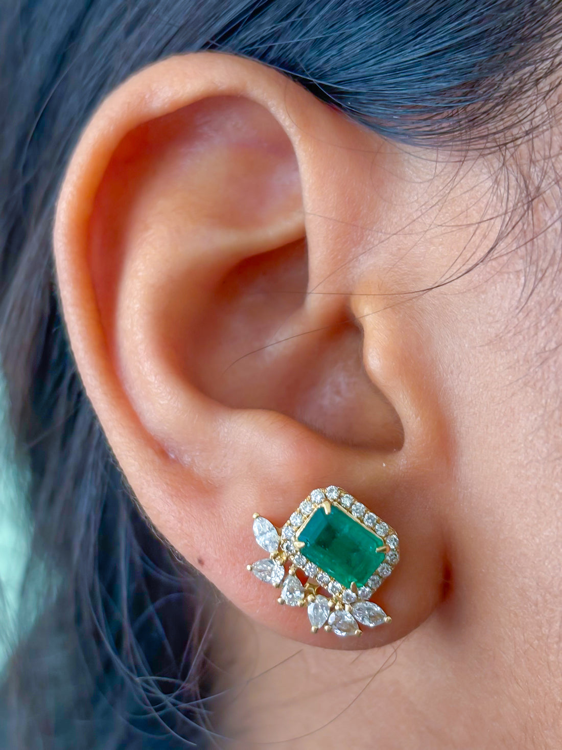 JPERG-3718/10350 Diamond Emerald Earring | 18K