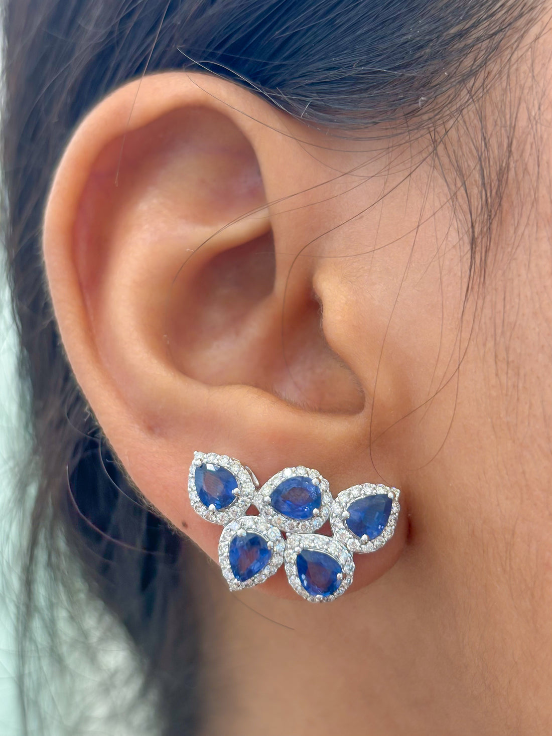 JPERG-3730/10380 Blue Sapphire Diamond Earring | 18K