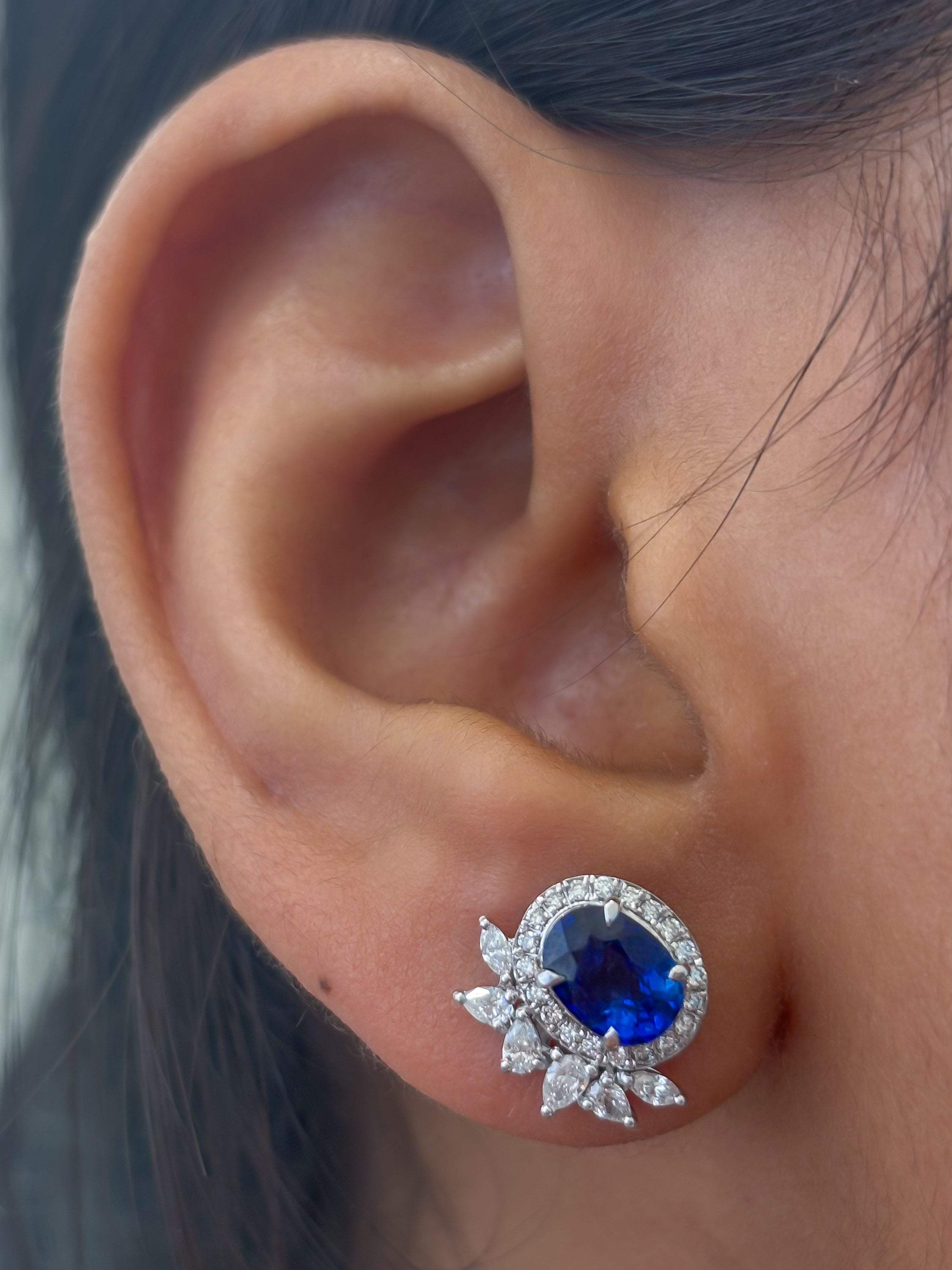 JPERG-3759/10466 Diamond Blue Sapphire Earring | 18K