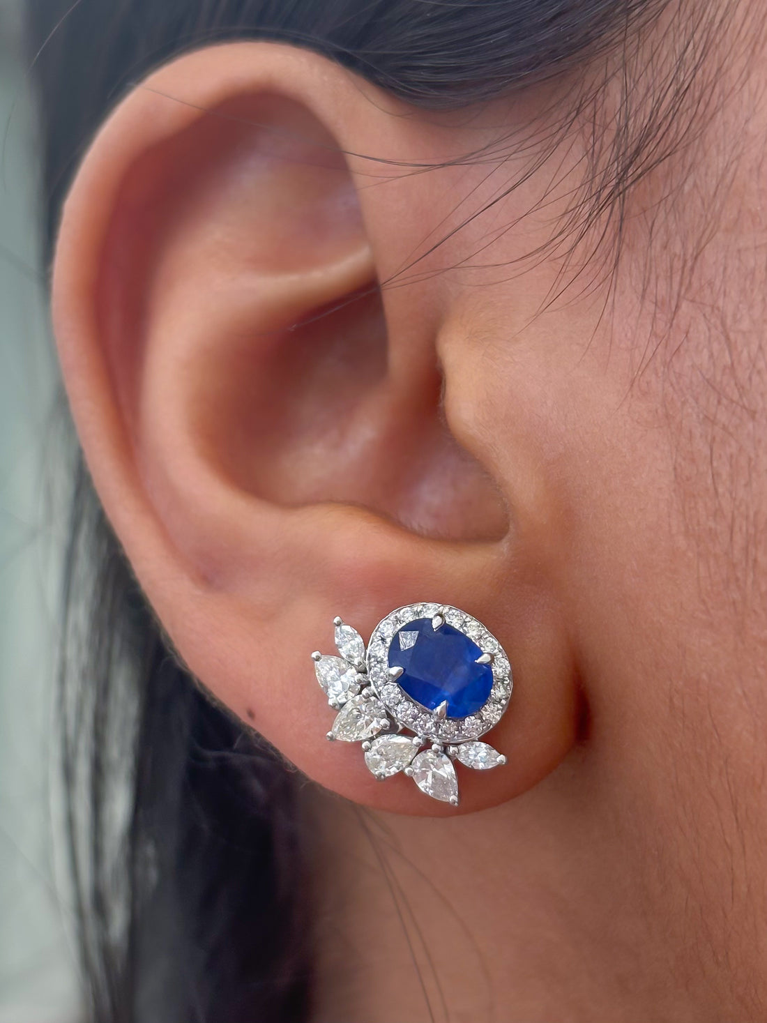 JPERG-3761/10468 Diamond Blue Sapphire Earring | 18K