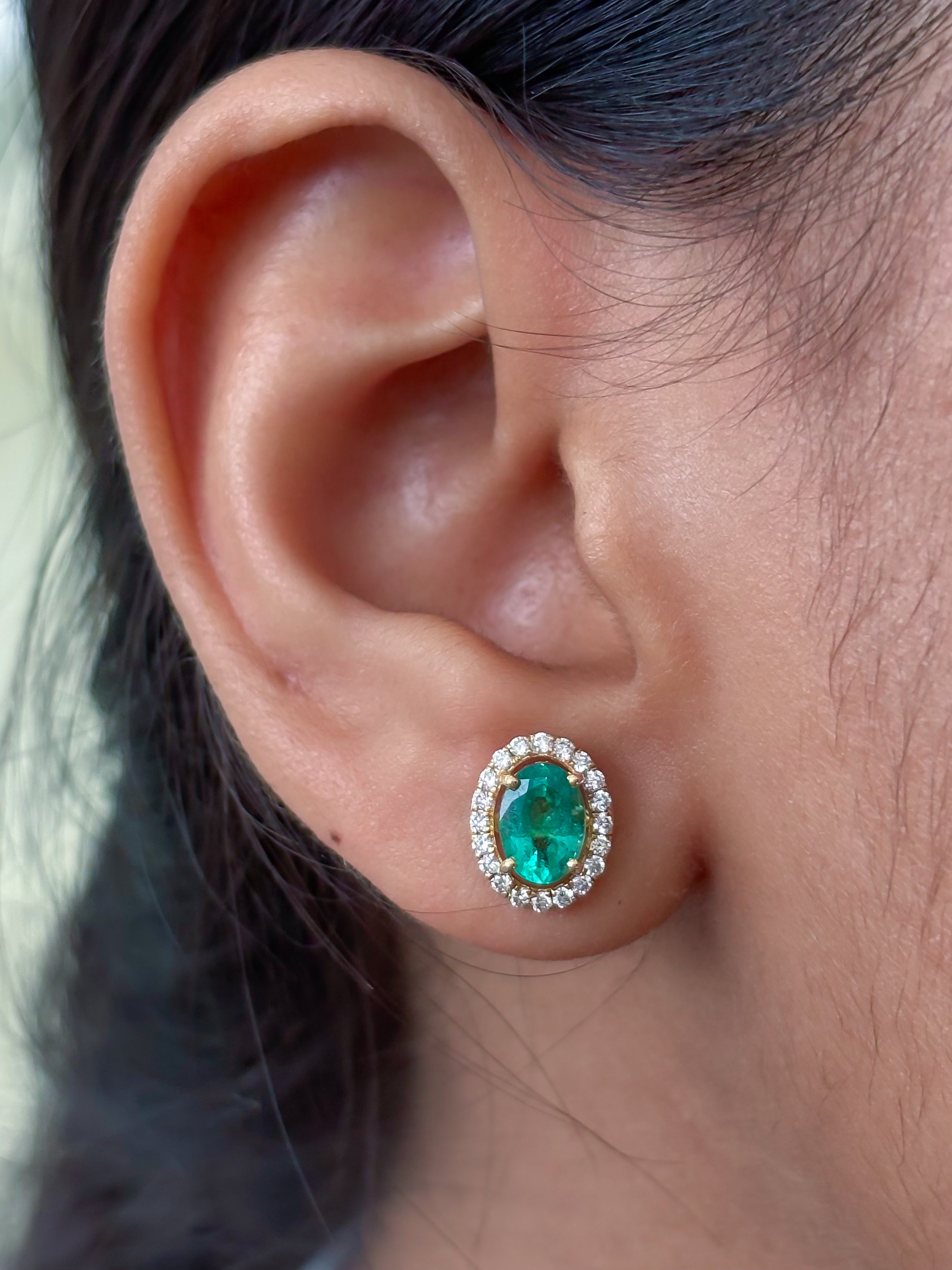JPERG-3883/10731 Emerald Diamond Earring | 18K