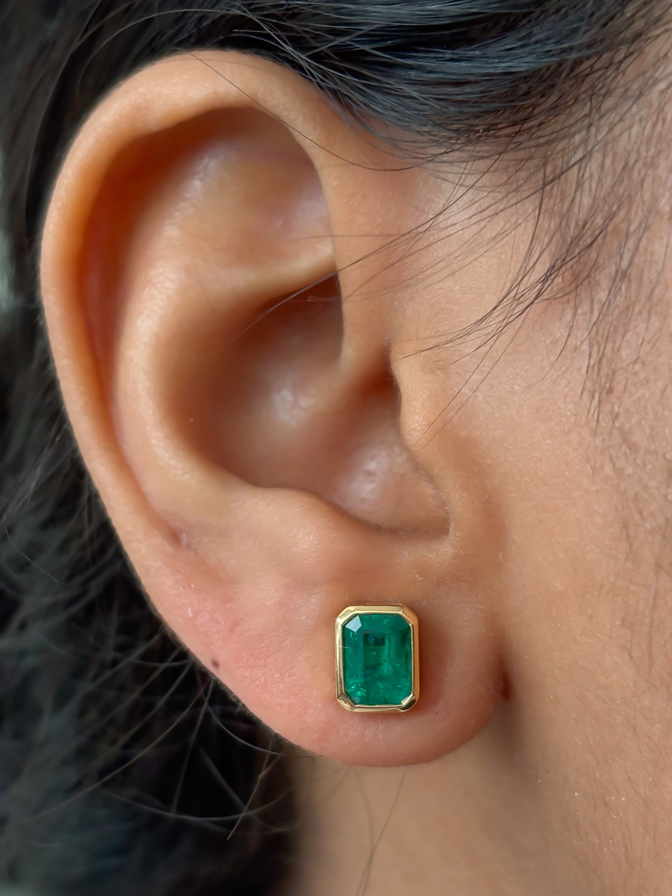 JPERG-3911/10820 Emerald Earring | 18K