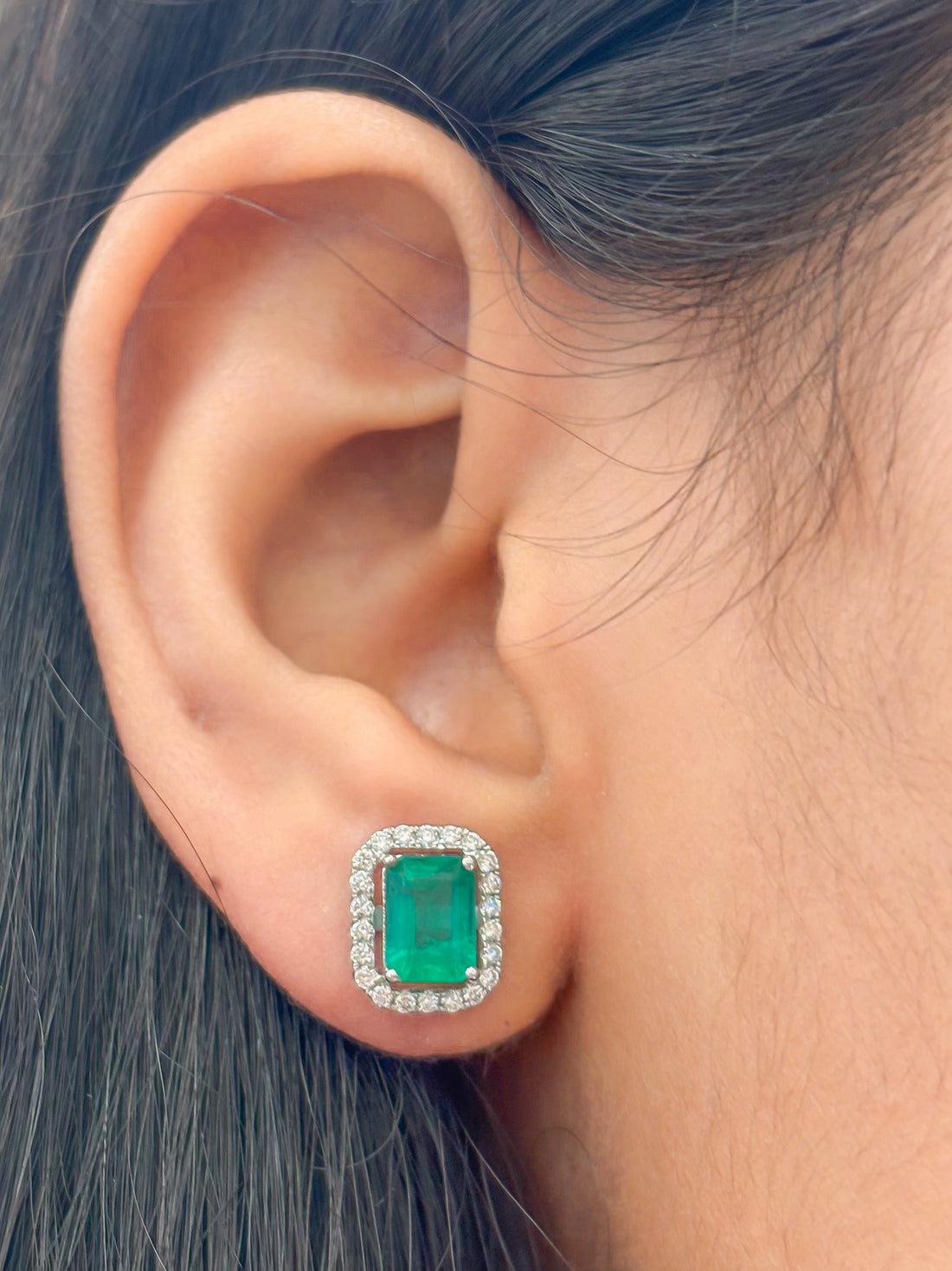 JPERG-4139/11434 Diamond Emerald Earring | 18K