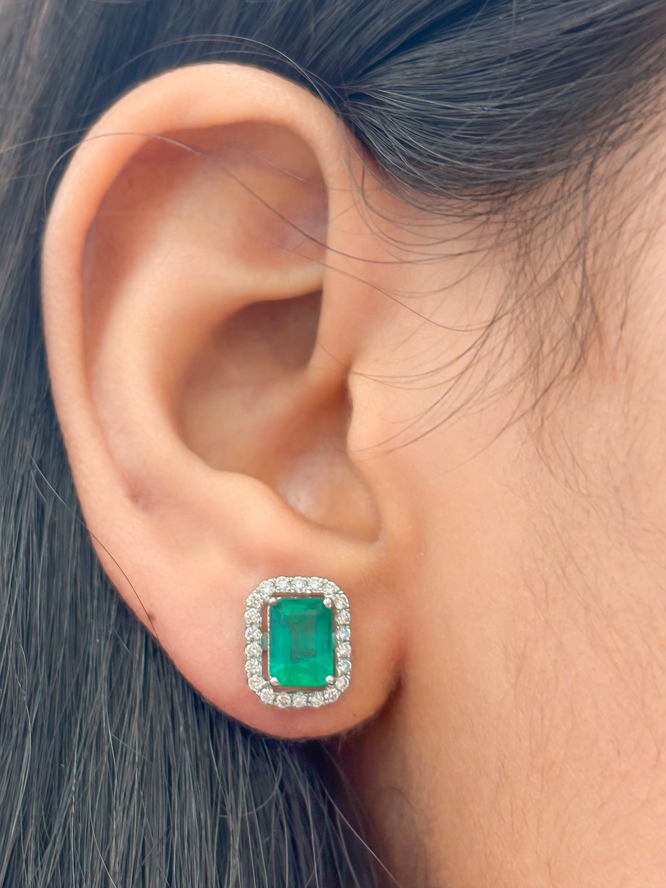 JPERG-4139/11434 Diamond Emerald Earring | 18K