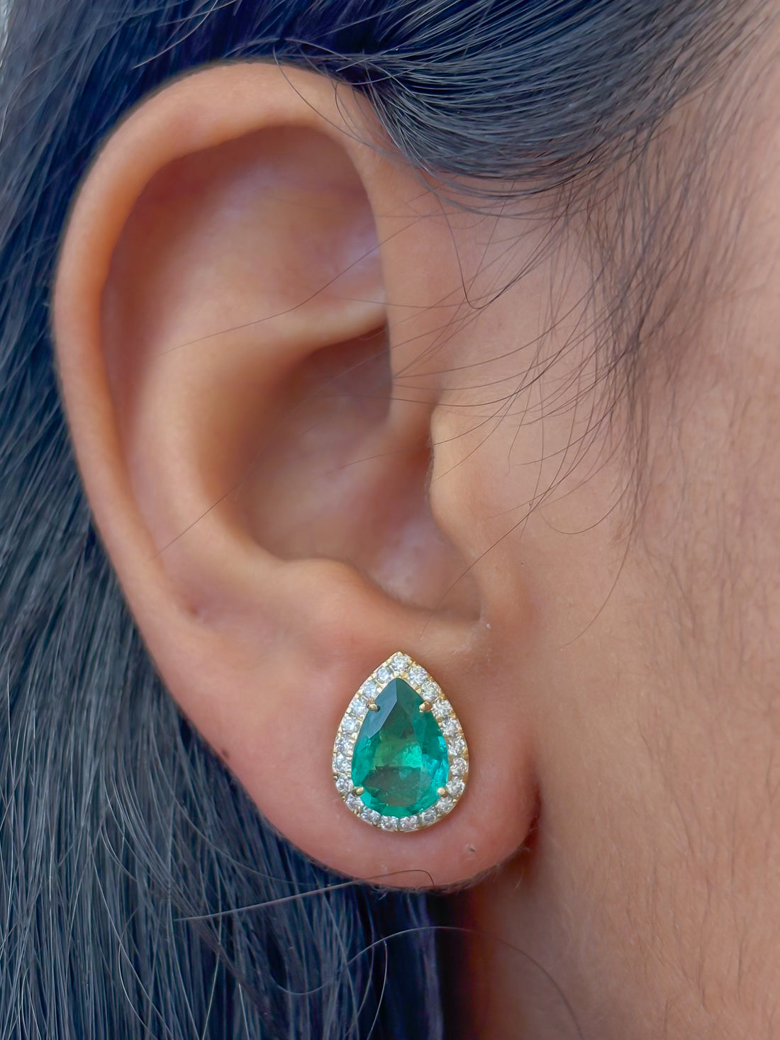 JPERG-4197/11611 Emerald Diamond Earring | 18K