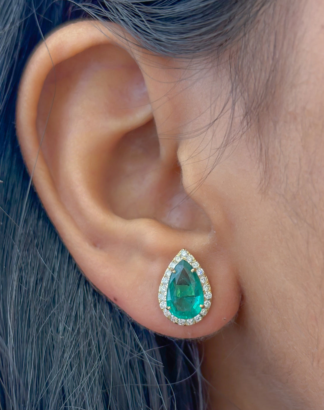 JPERG-4198/11612 Emerald Diamond Earring | 18K