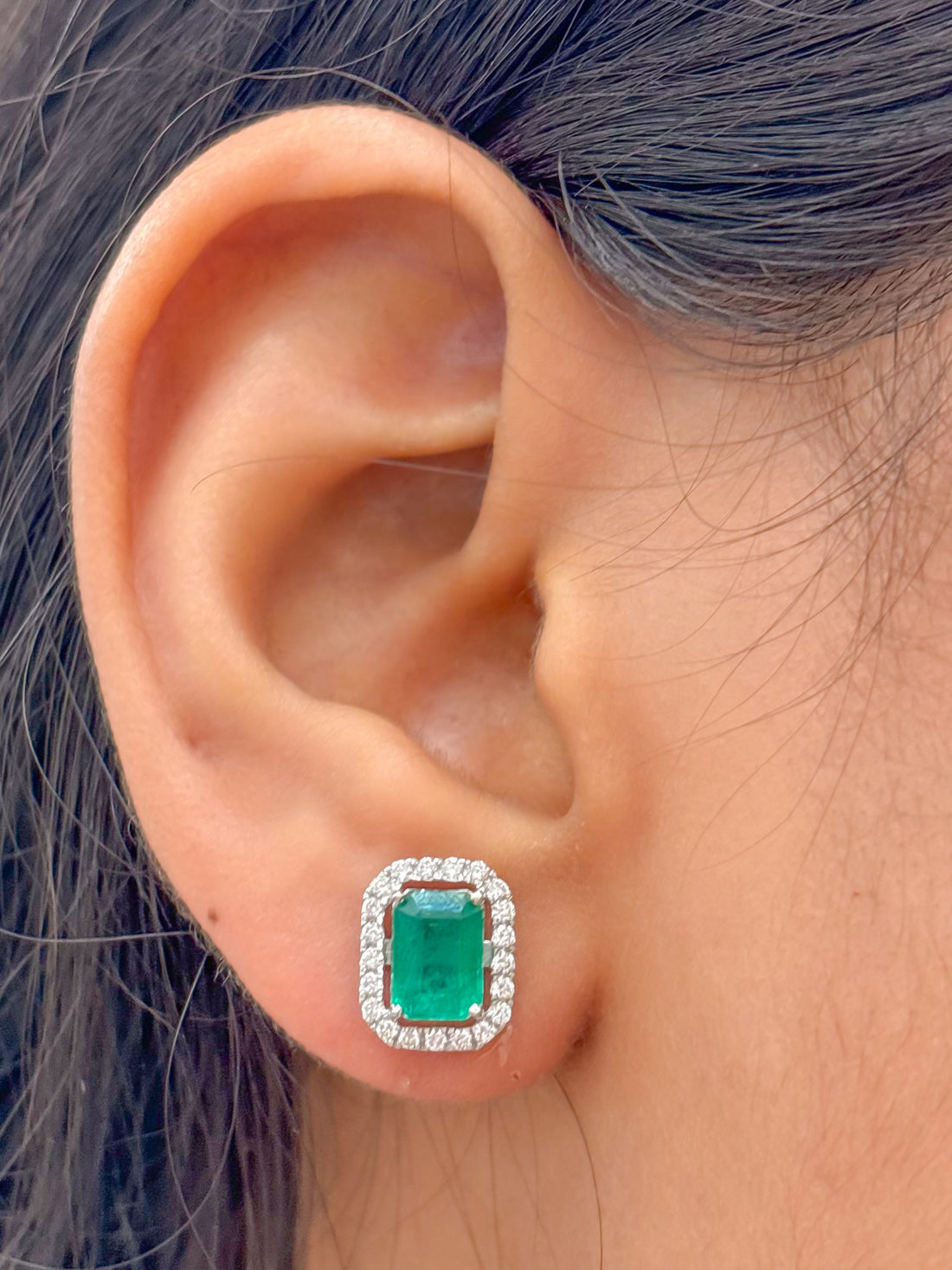 JPERG-4200/11615 Diamond Emerald Earring | 18K