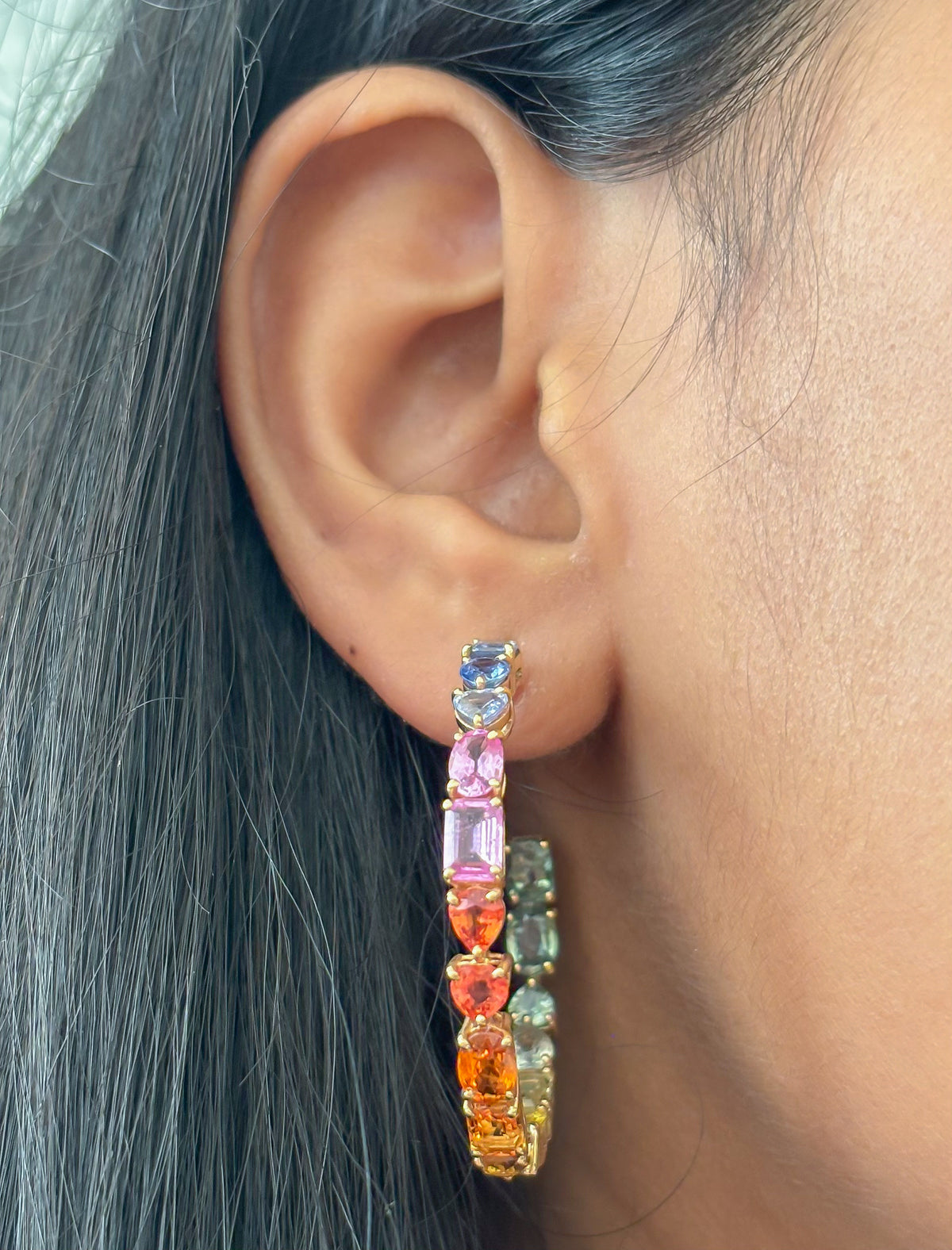 JPERG-424/2321 Rainbow Hoops Earring | 14K