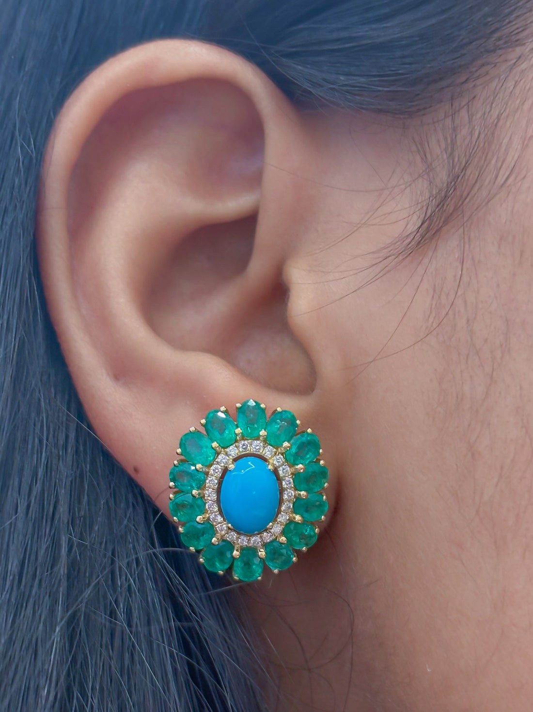 JPERG-4289/11921 Turquoise Emerald Diamond Earring | 18K