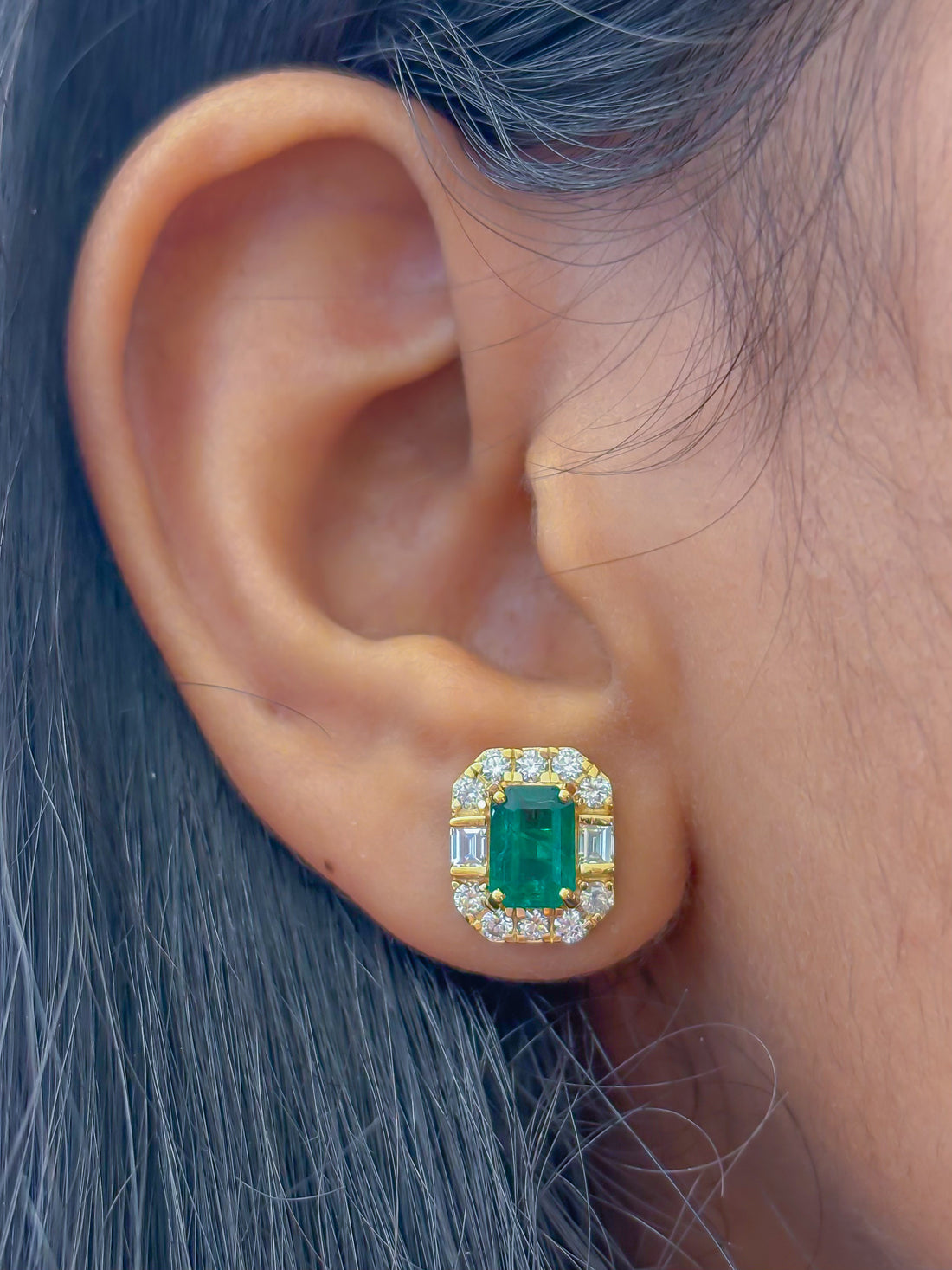 JPERG-4314/11984 Emerald Diamond Earring | 18K
