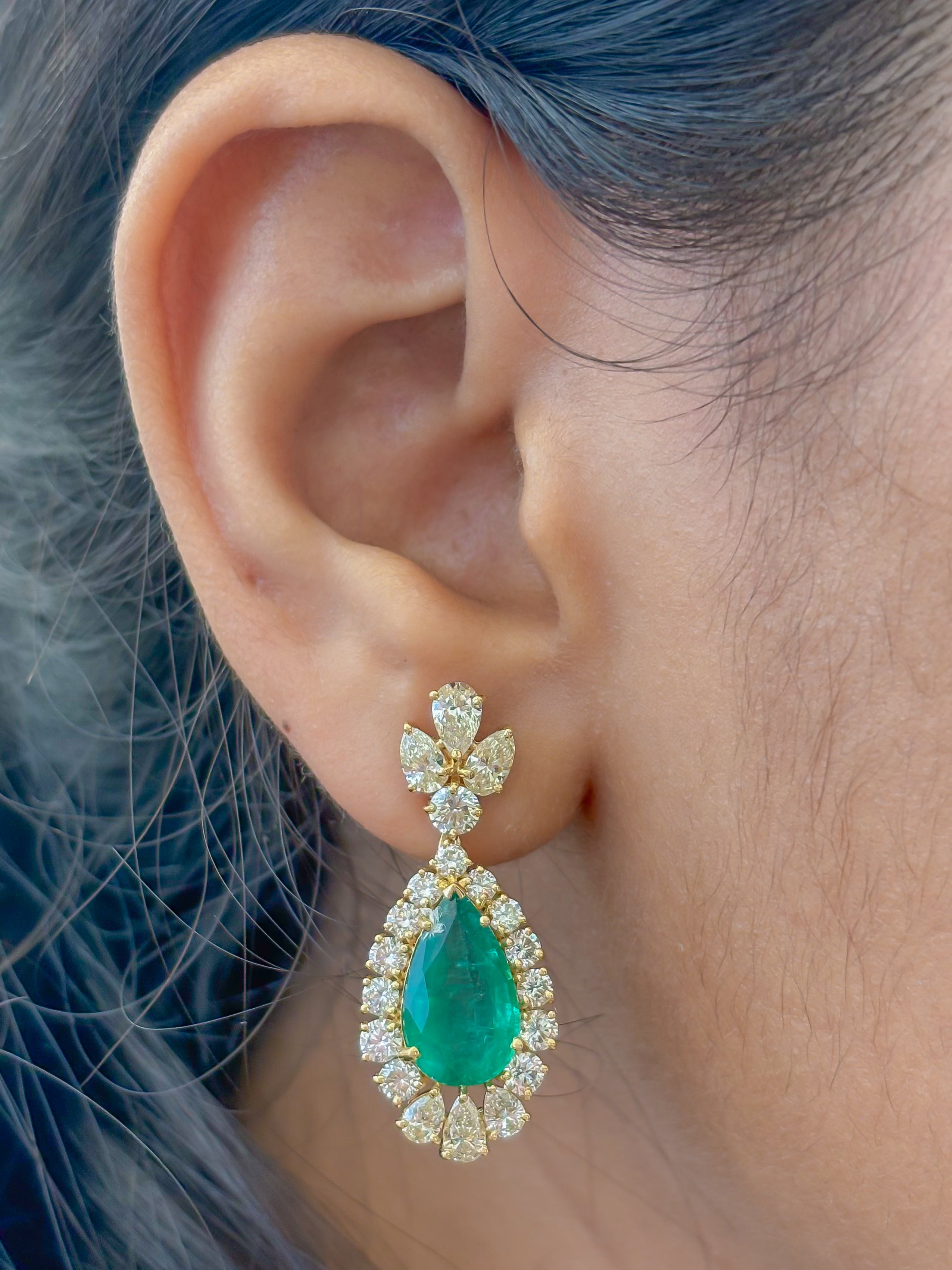 JPERG-4340/12058 Emerald Diamond Earring | 18K