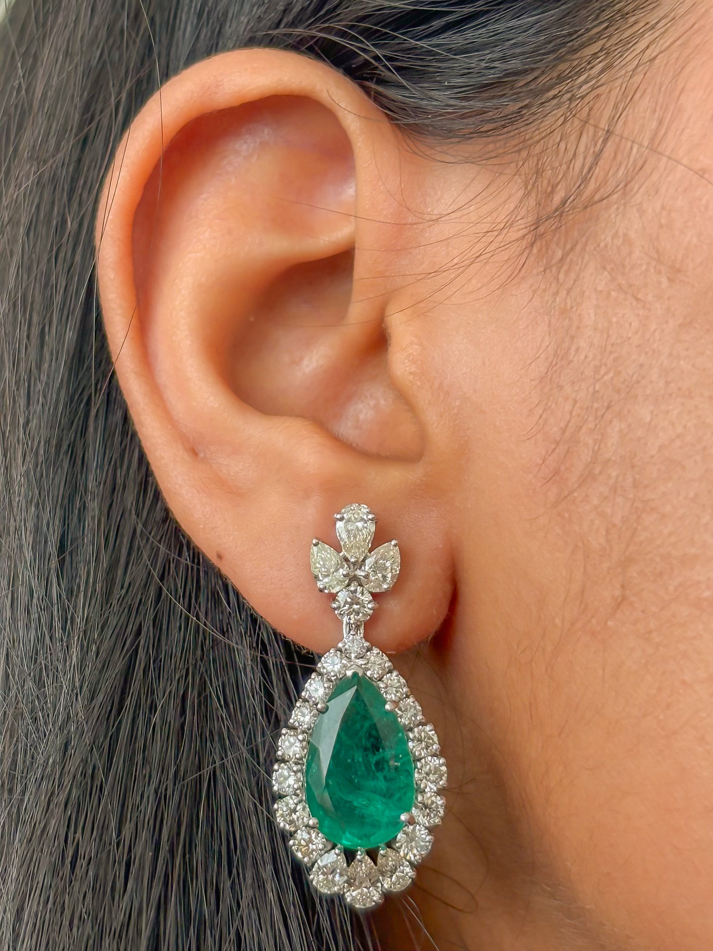 JPERG-4347/12073 Emerald Diamond Earring | 18K