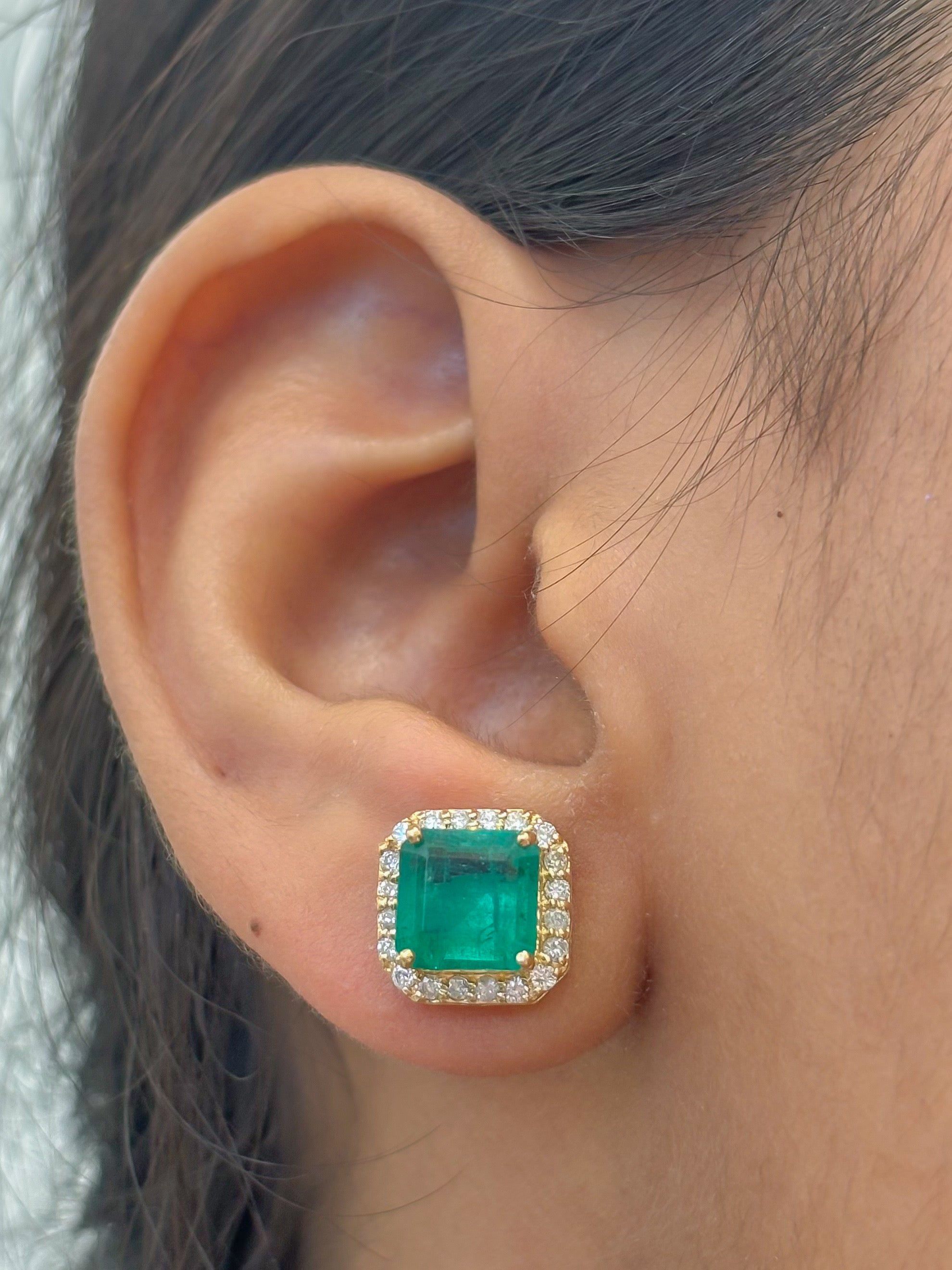 JPERG-4465/12628 Emerald Diamond Earring | 18K
