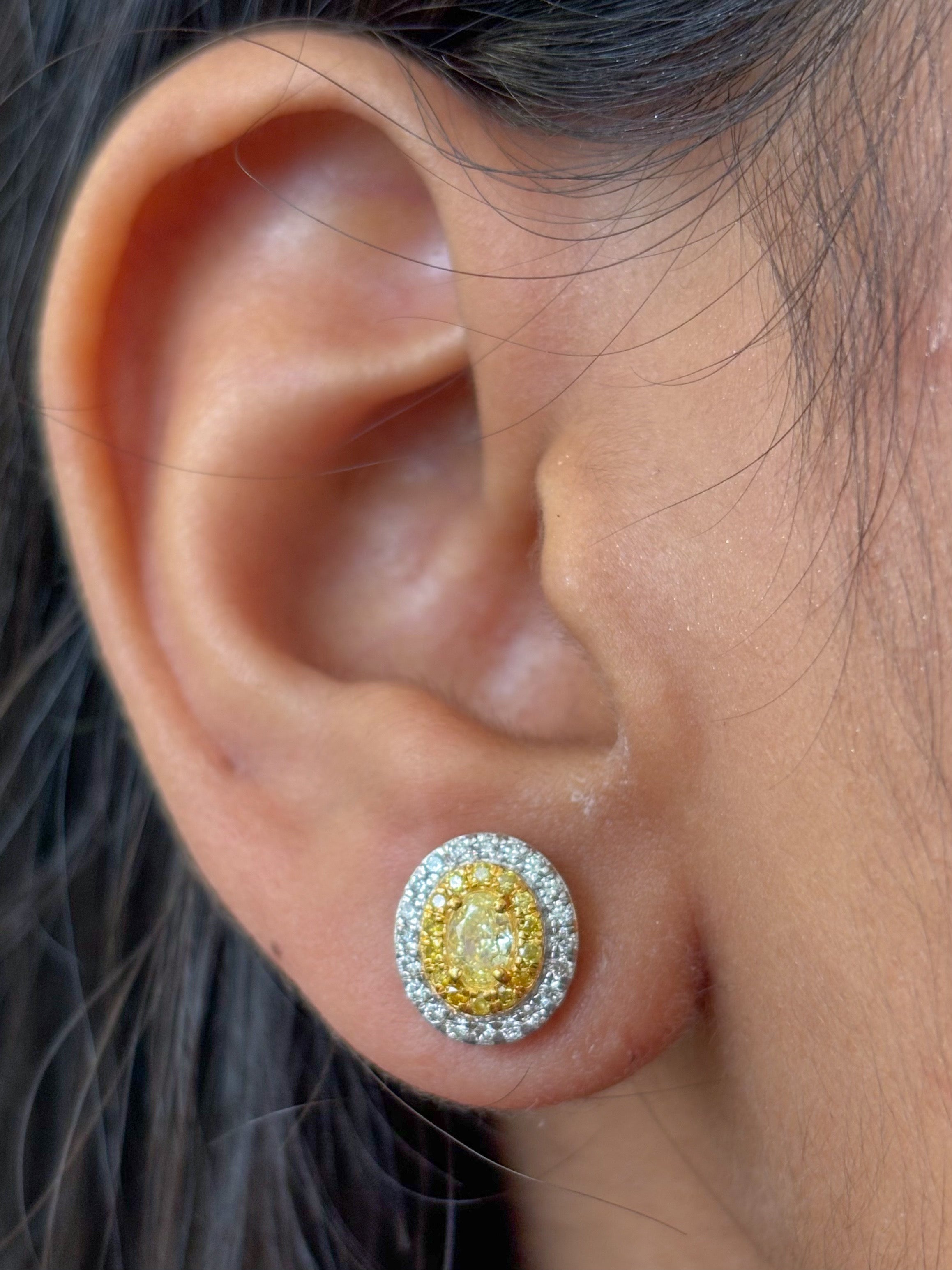 JPERG-4592/12986 Yellow Diamond Diamond Earring | 18K