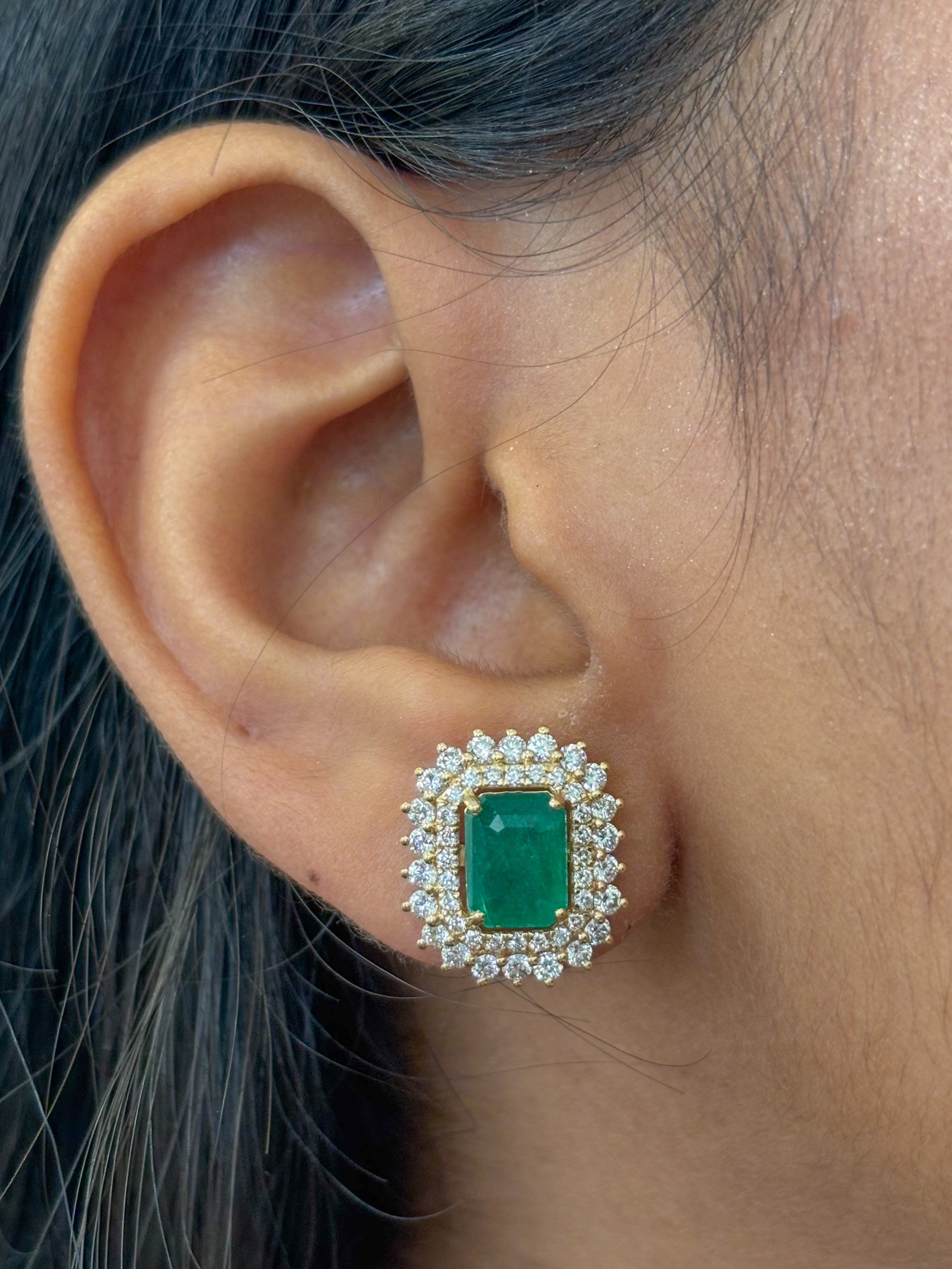 JPERG-4596/12990 Emerald Diamond Earring | 18K