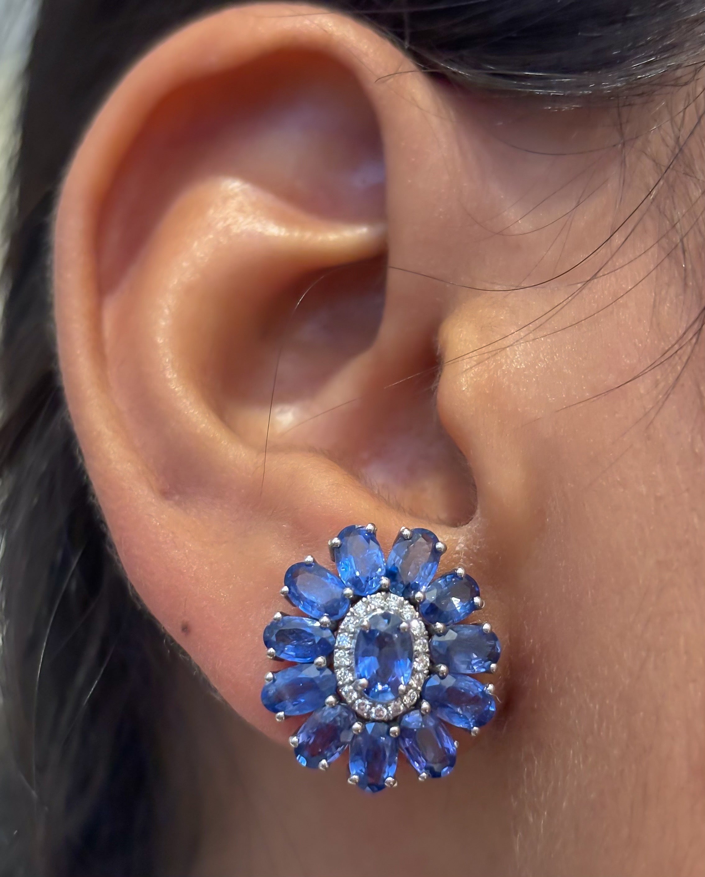 JPERG-4649/13202 Diamond Blue Sapphire Earring | 14K