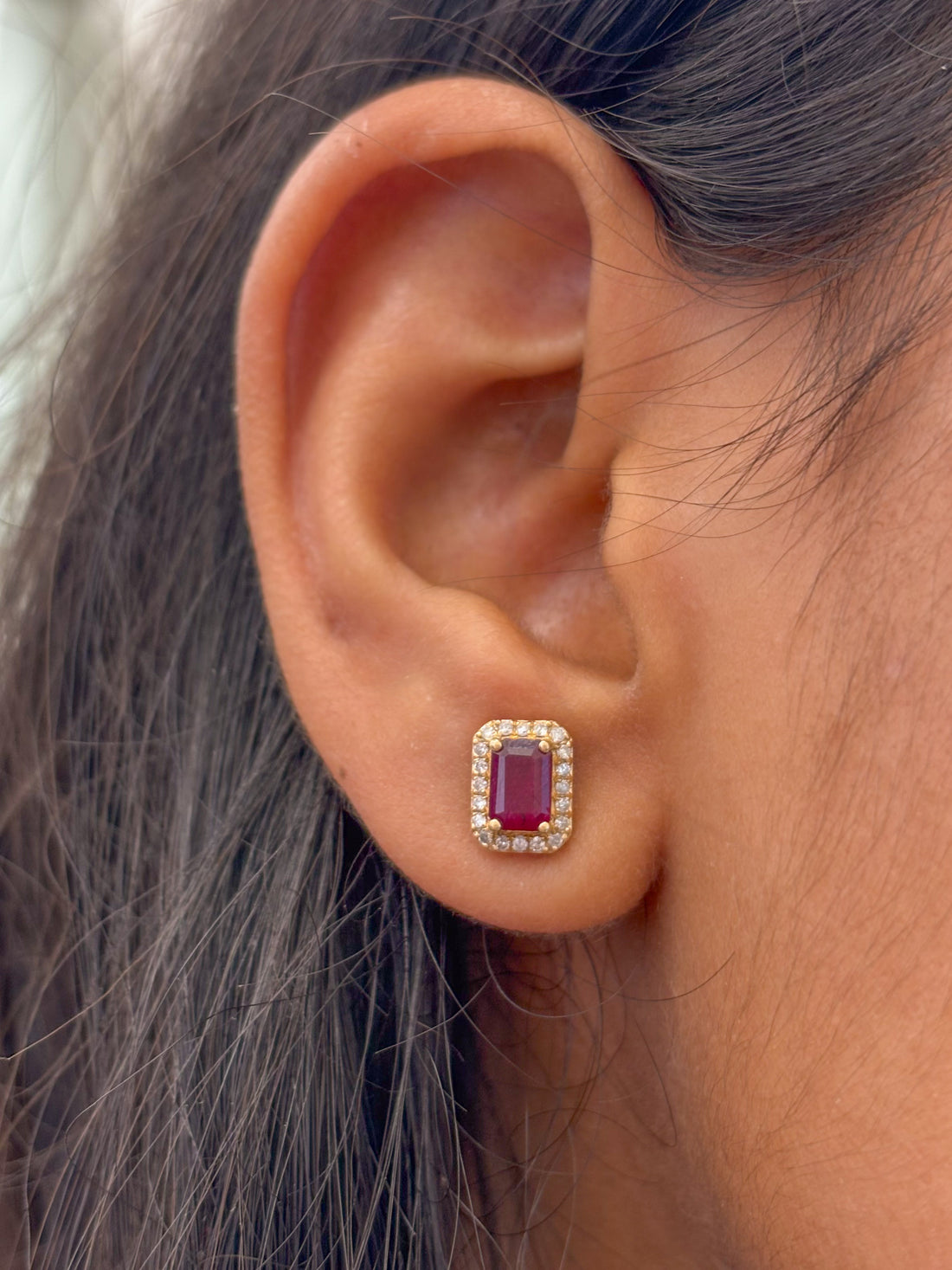 JPERG-560/3031 Ruby Hoops Earring | 14K