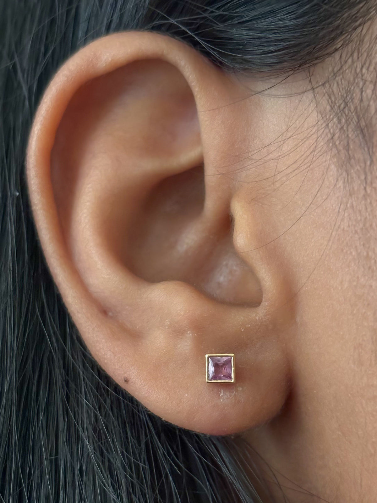 JPERG-681/3691 Pink Sapphire Piercing Earring | 14K