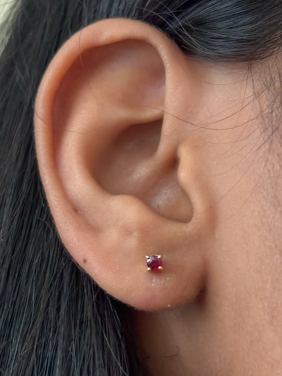 JPERG-725/3780 Ruby Round 3Mm Piercing Earring | 14K