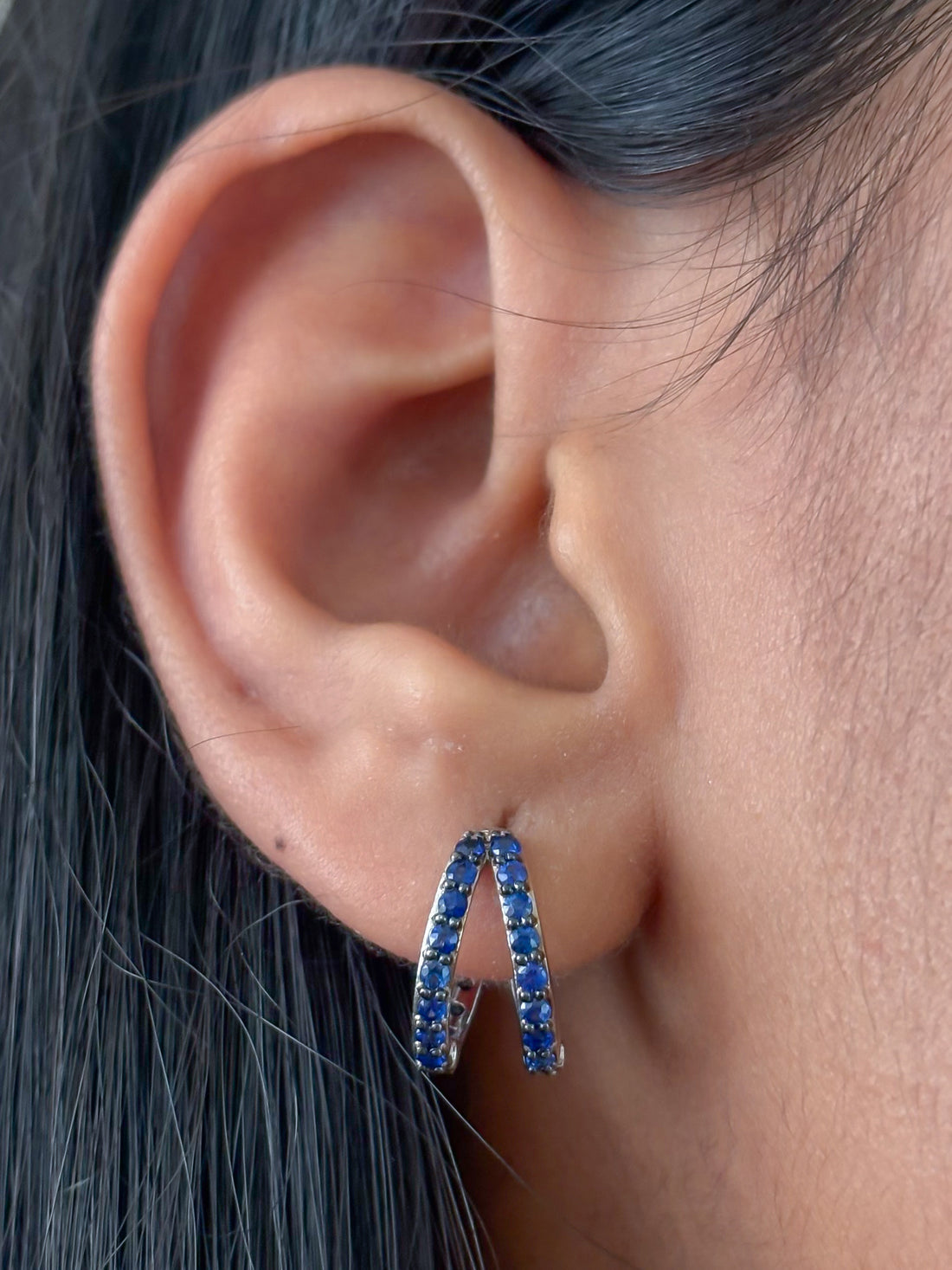 JPERG-813/3917 Blue Sapphire Hoops Earring | 14K