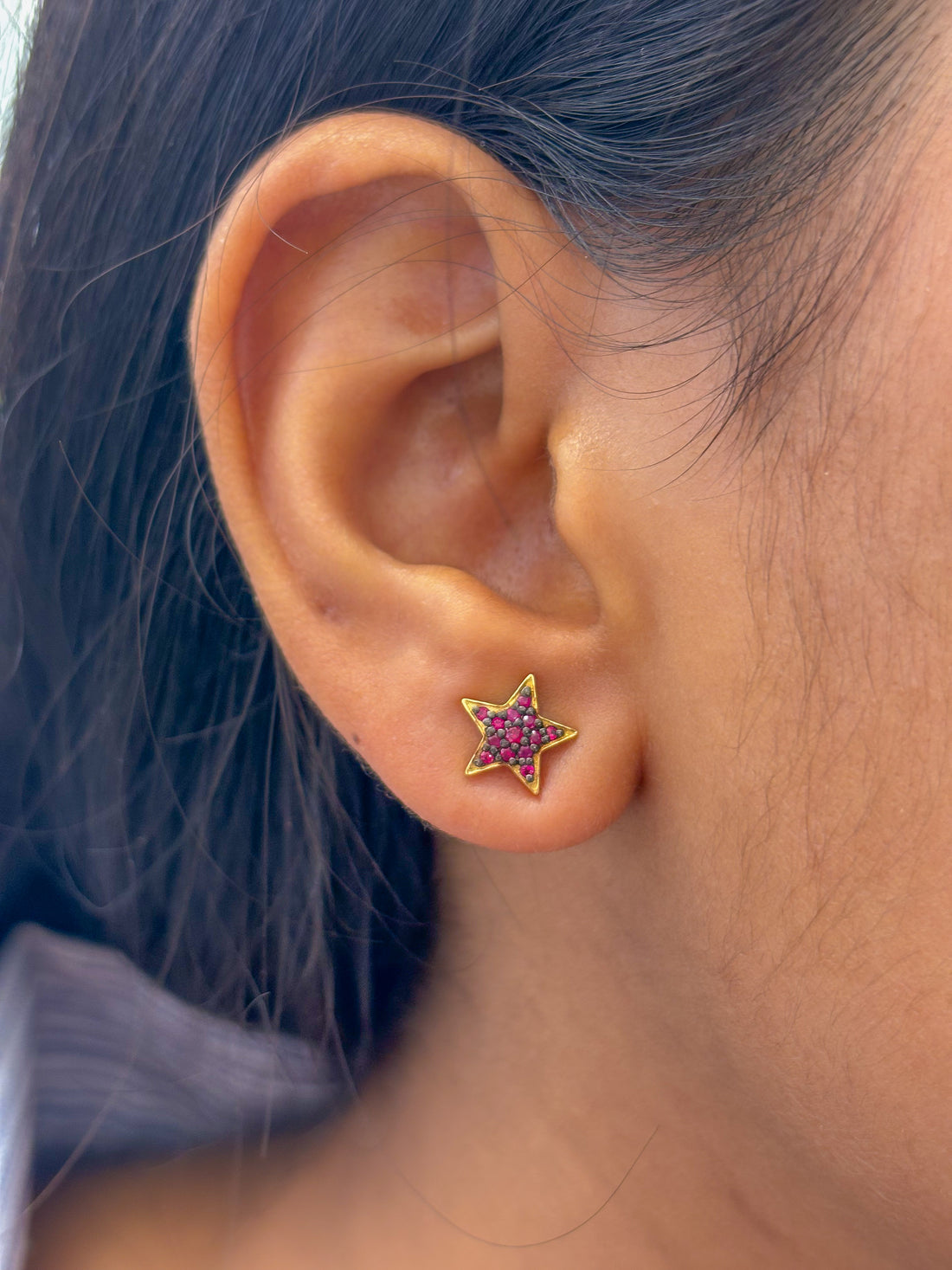 JPERG-958/4592 Ruby Round Star Studs Earring | 14K