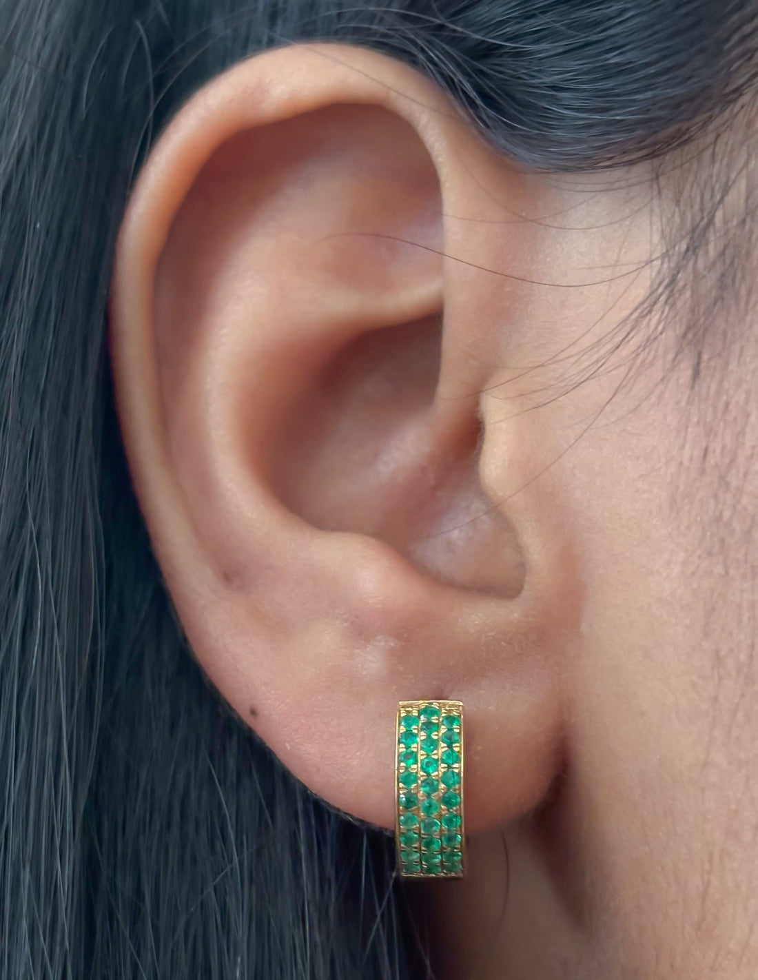 JPERG-965/4633 Emerald Round 3 Line Hoops Earring | 14K