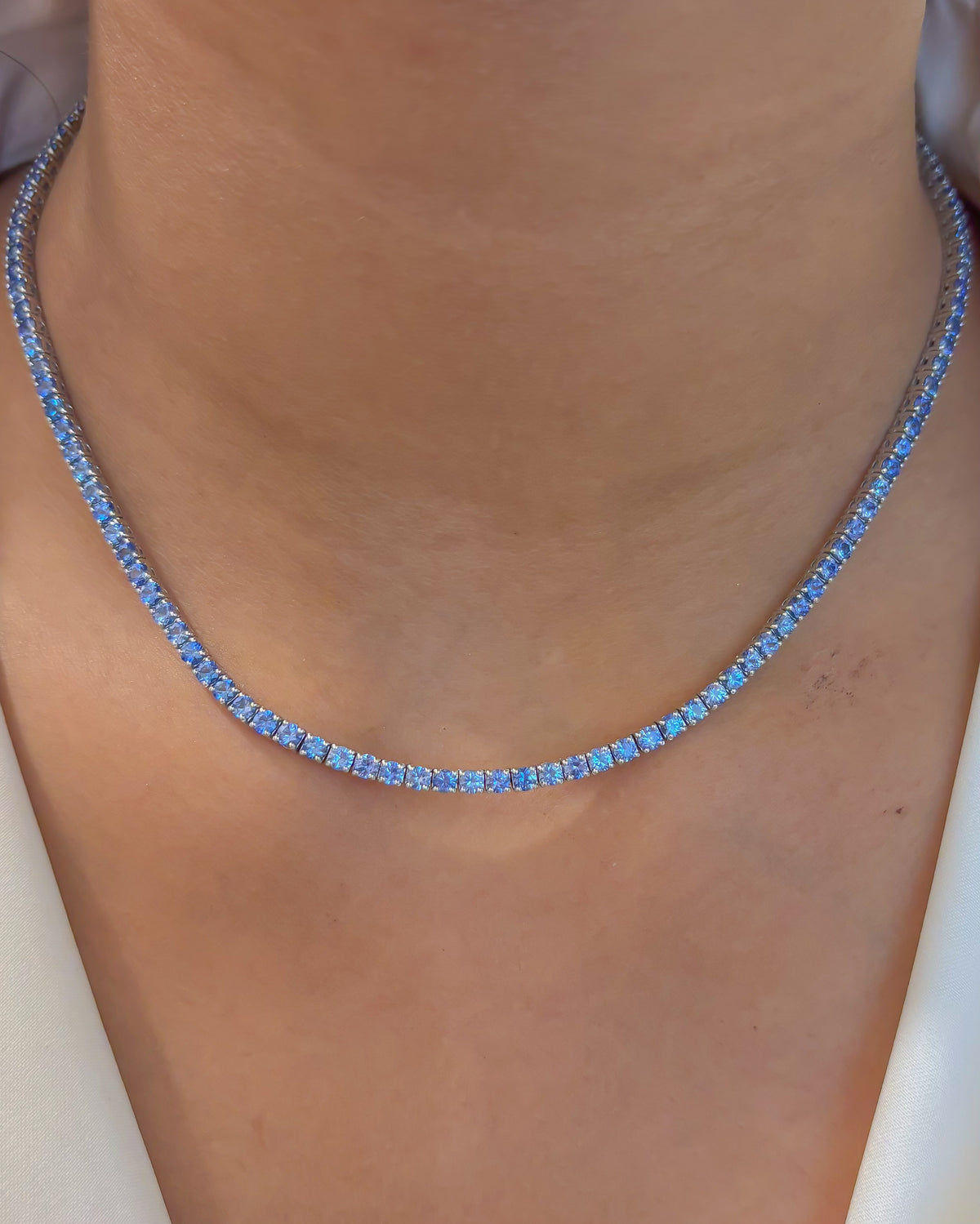JPNC-356/4737 Blue Sapphire Round 2.65 Mm Necklace | 18K