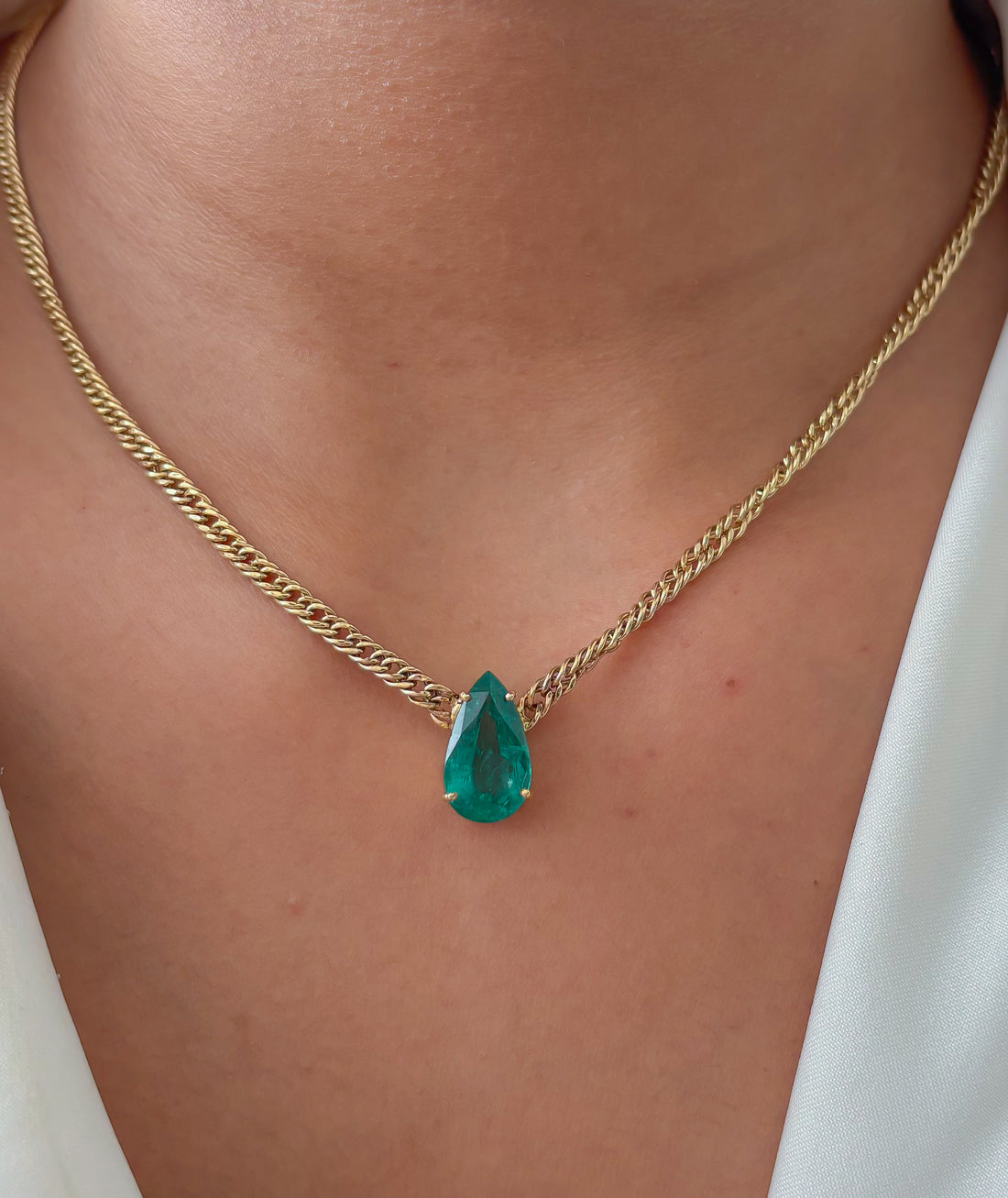 JPNC-462/5791 Emerald Pear With Cuban Chain Necklace | 14K