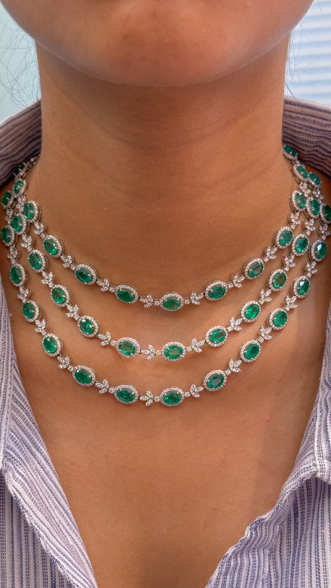 JPNC-530/6430 Emerald Oval With Diamond 3 Line Necklace | 18K