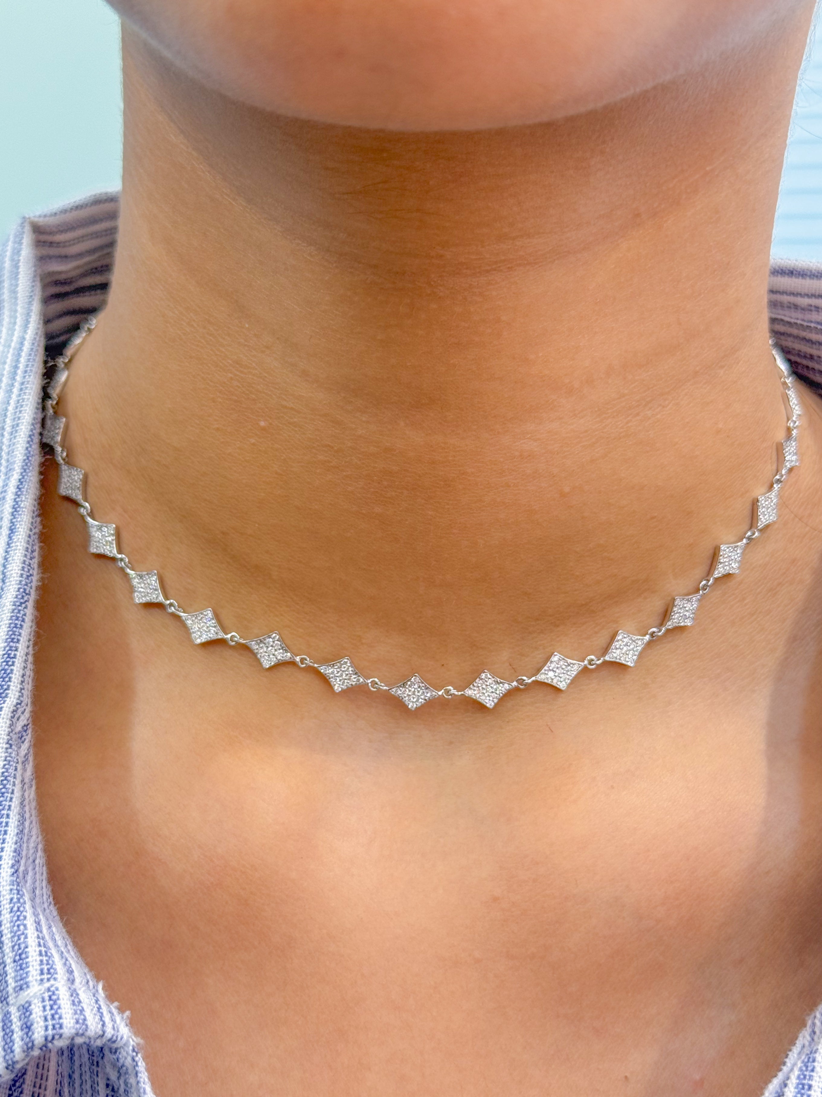 JPNC-640/7920 Diamond Pave Kite Necklace | 18K