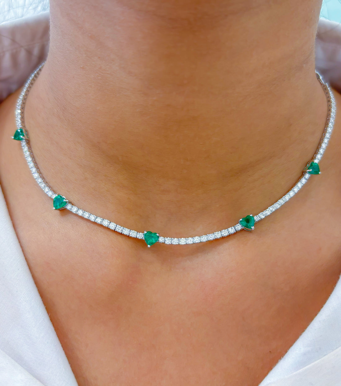 JPNC-683/8744 Emerald Heart With Diamond Necklace | 18K