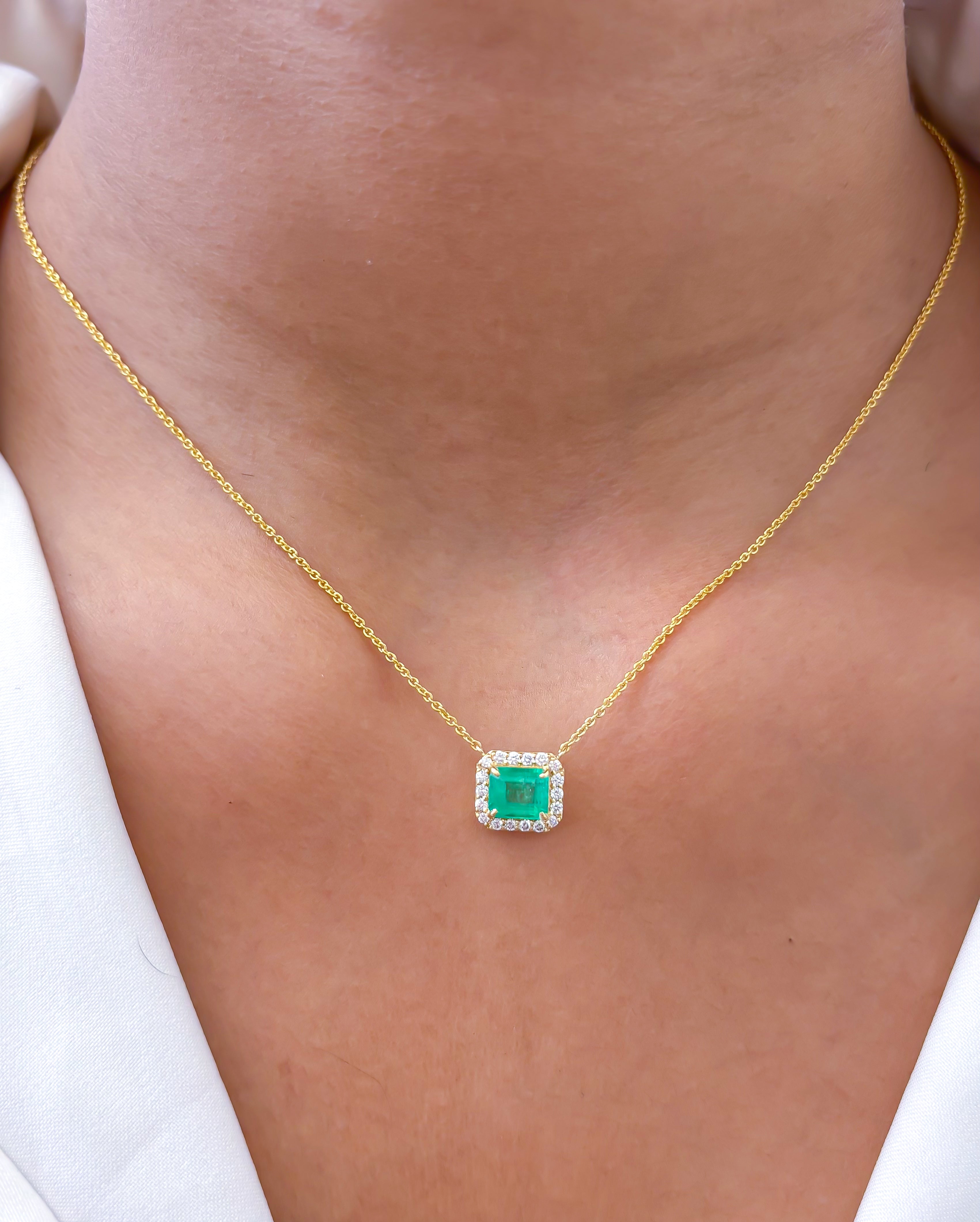 JPNC-727/10044 Colombian Emerald Diamond Necklace | 18K