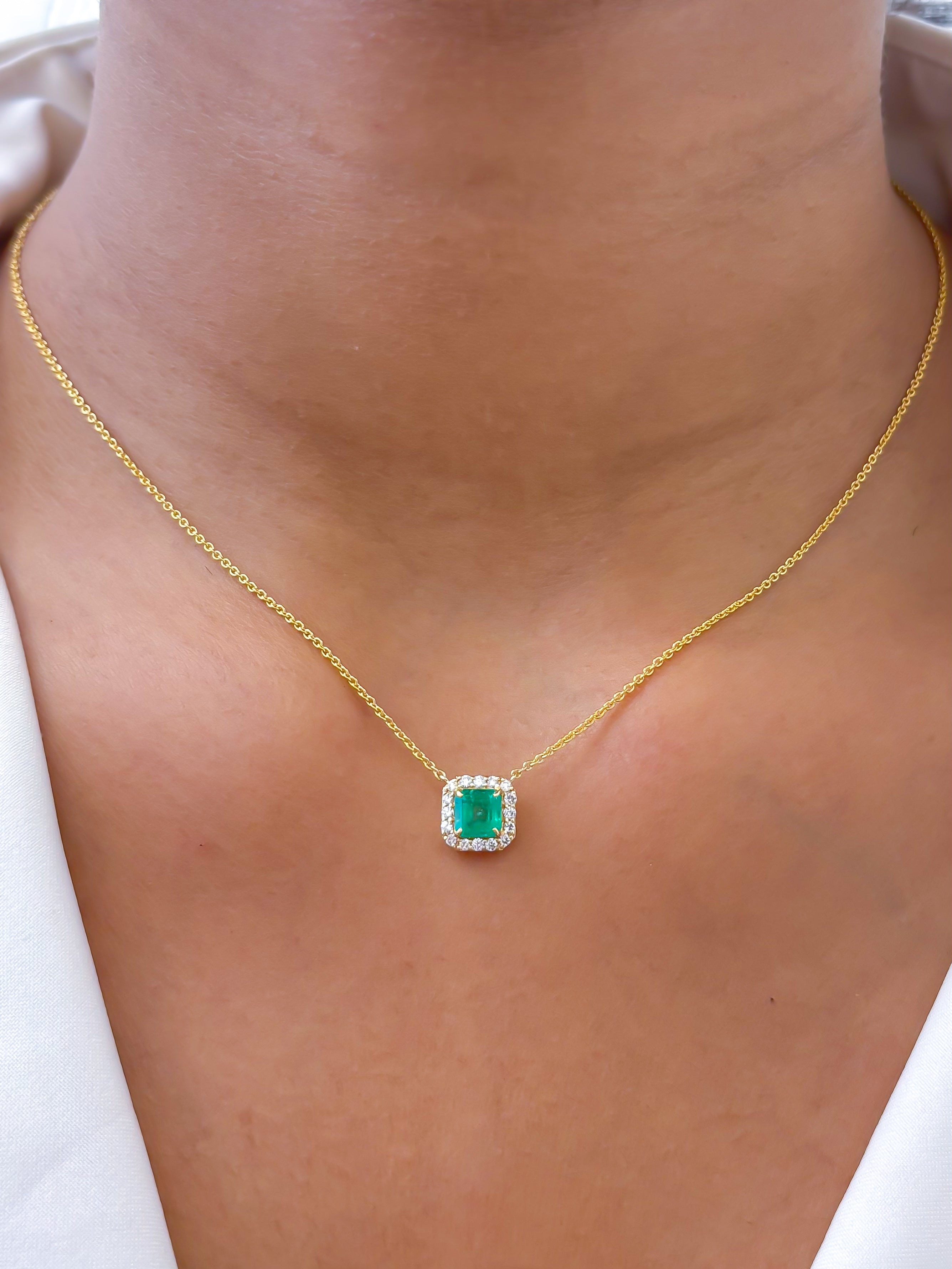 JPNC-730/10047 Colombian Emerald Diamond Necklace | 18K