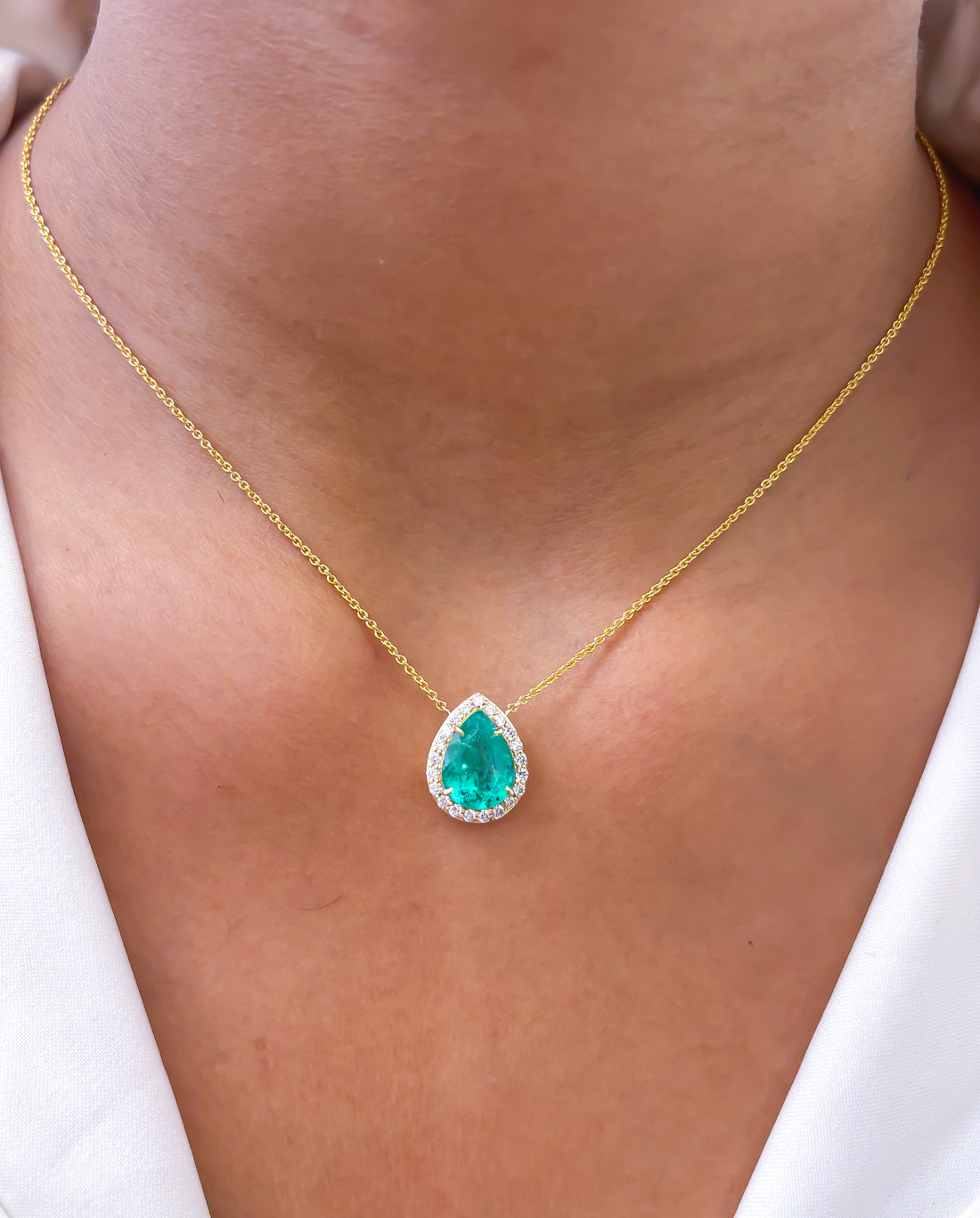 JPNC-732/10049 Colombian Emerald Diamond Necklace | 18K