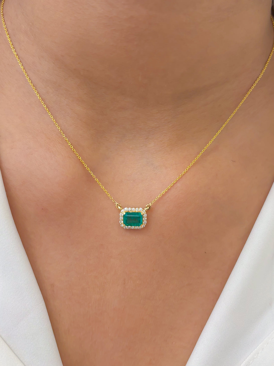 JPNC-745/10062 Emerald Diamond Necklace | 18K