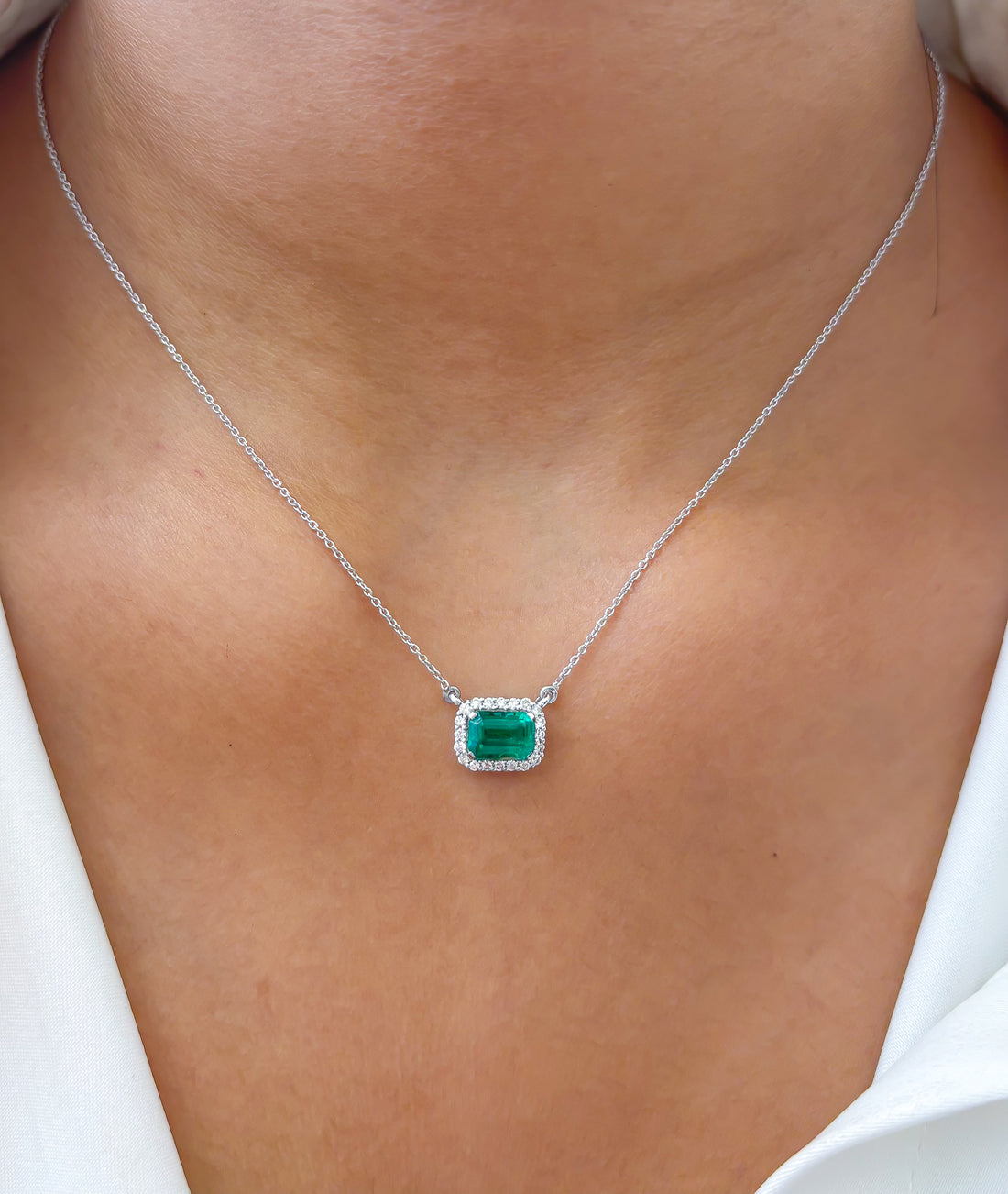 JPNC-770/10372 Emerald Diamond Necklace | 18K