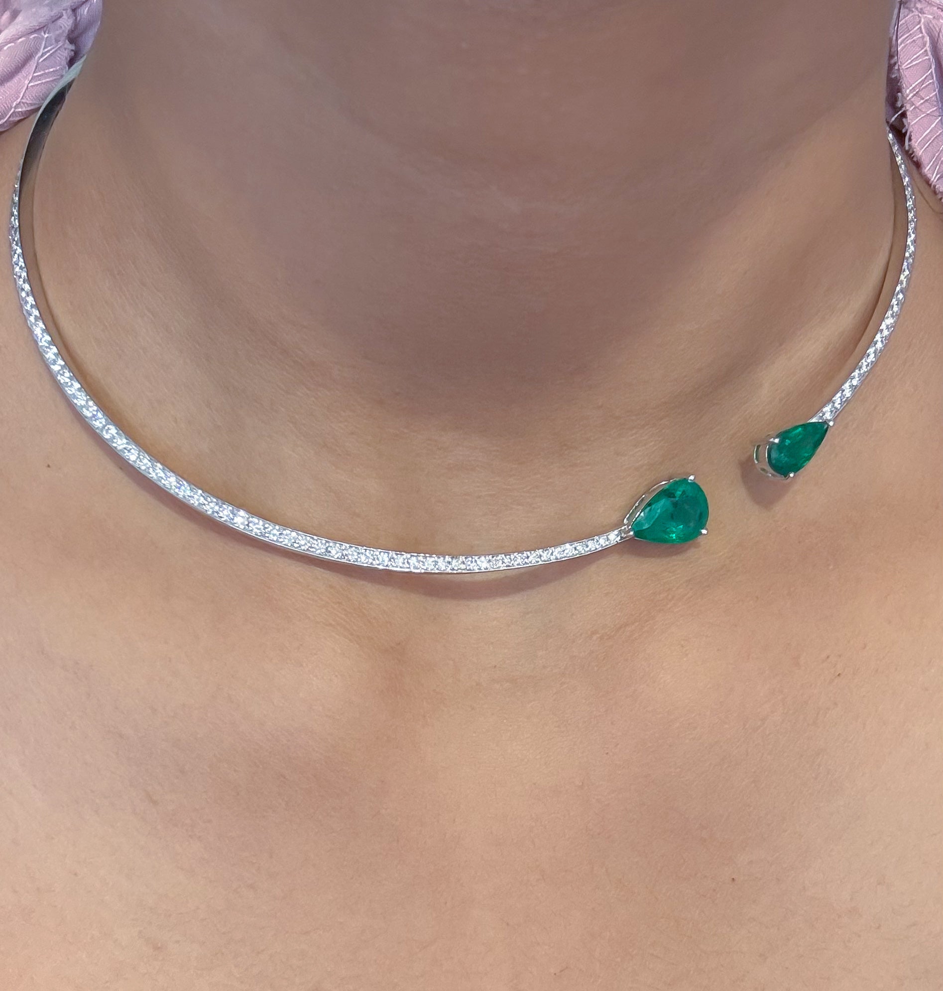 JPNC-840/13191 Emerald Diamond Necklace | 18K