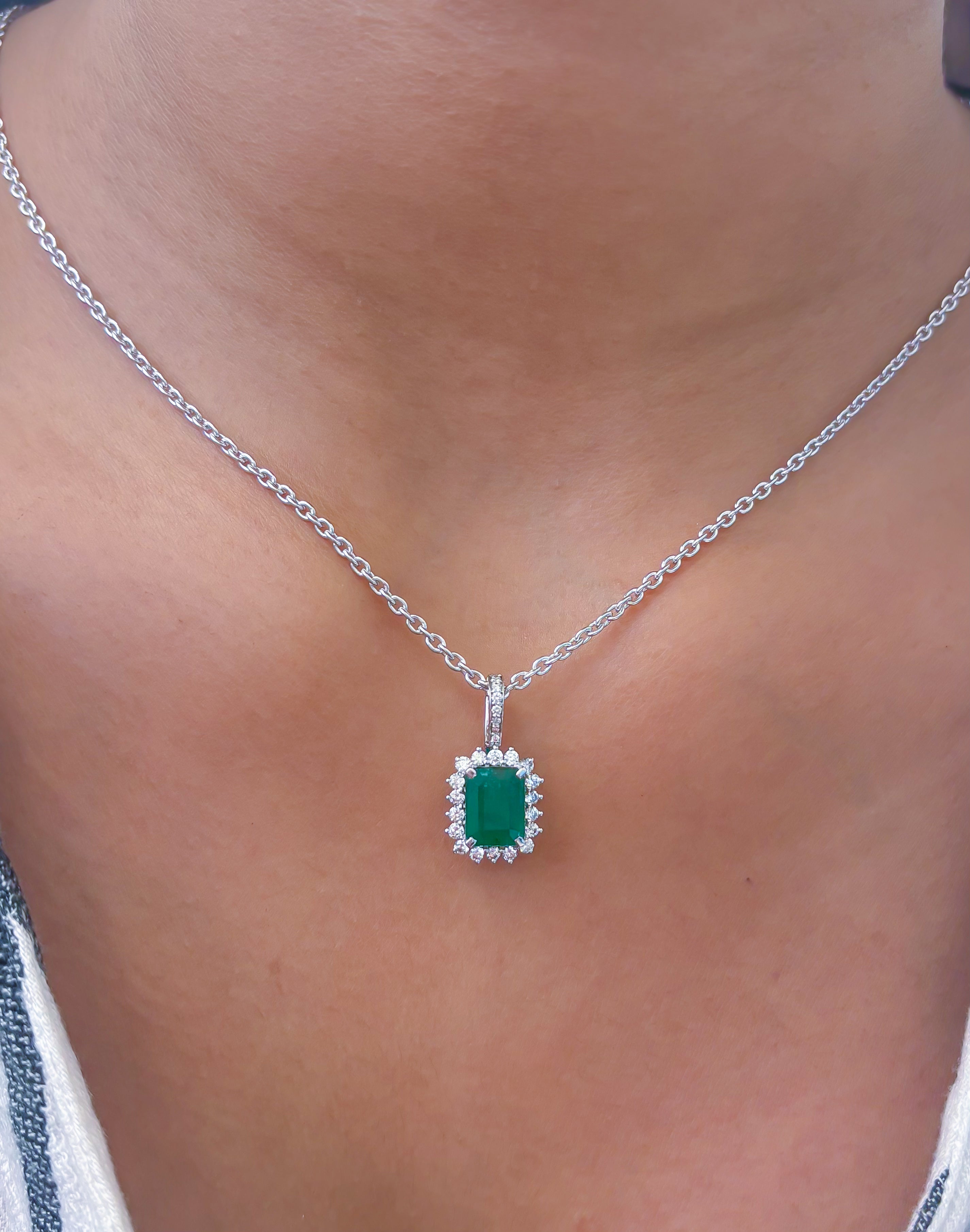 JPPD-1014/10456 Emerald Helo Diamond Octagon Pendant | 14K