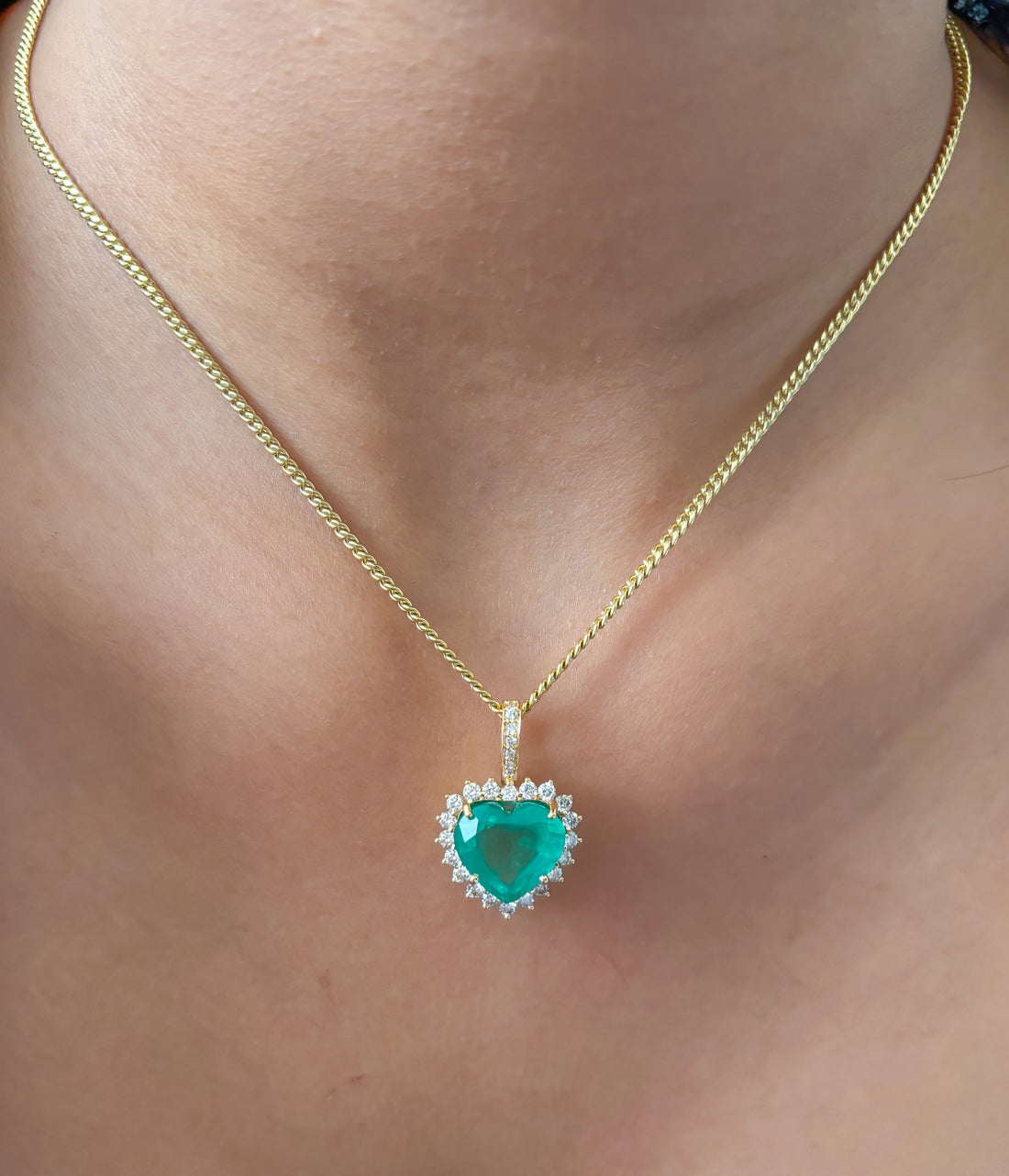 JPPD-1034/10557 Emerald Diamond Pendant | 18K