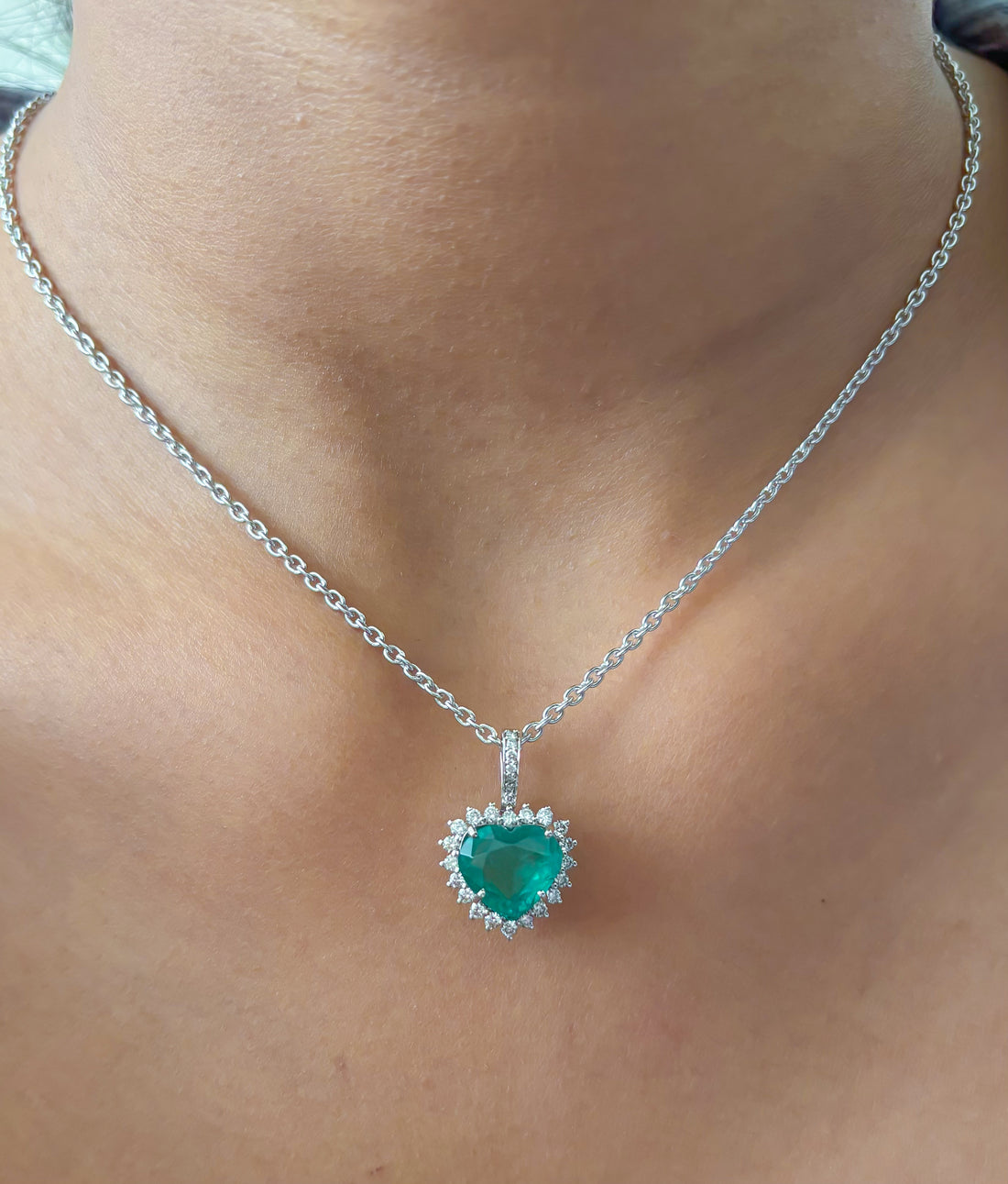 JPPD-1035/10558 Emerald Diamond Pendant | 18K