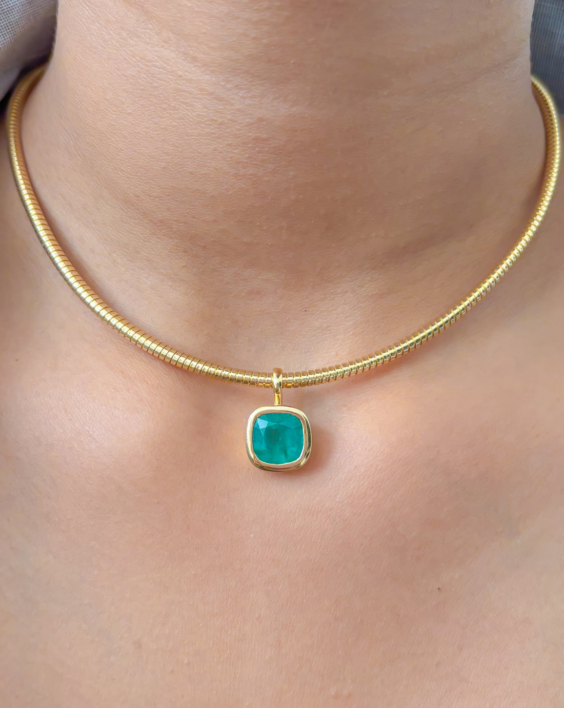 JPPD-1074/10735 Emerald Pendant | 18K