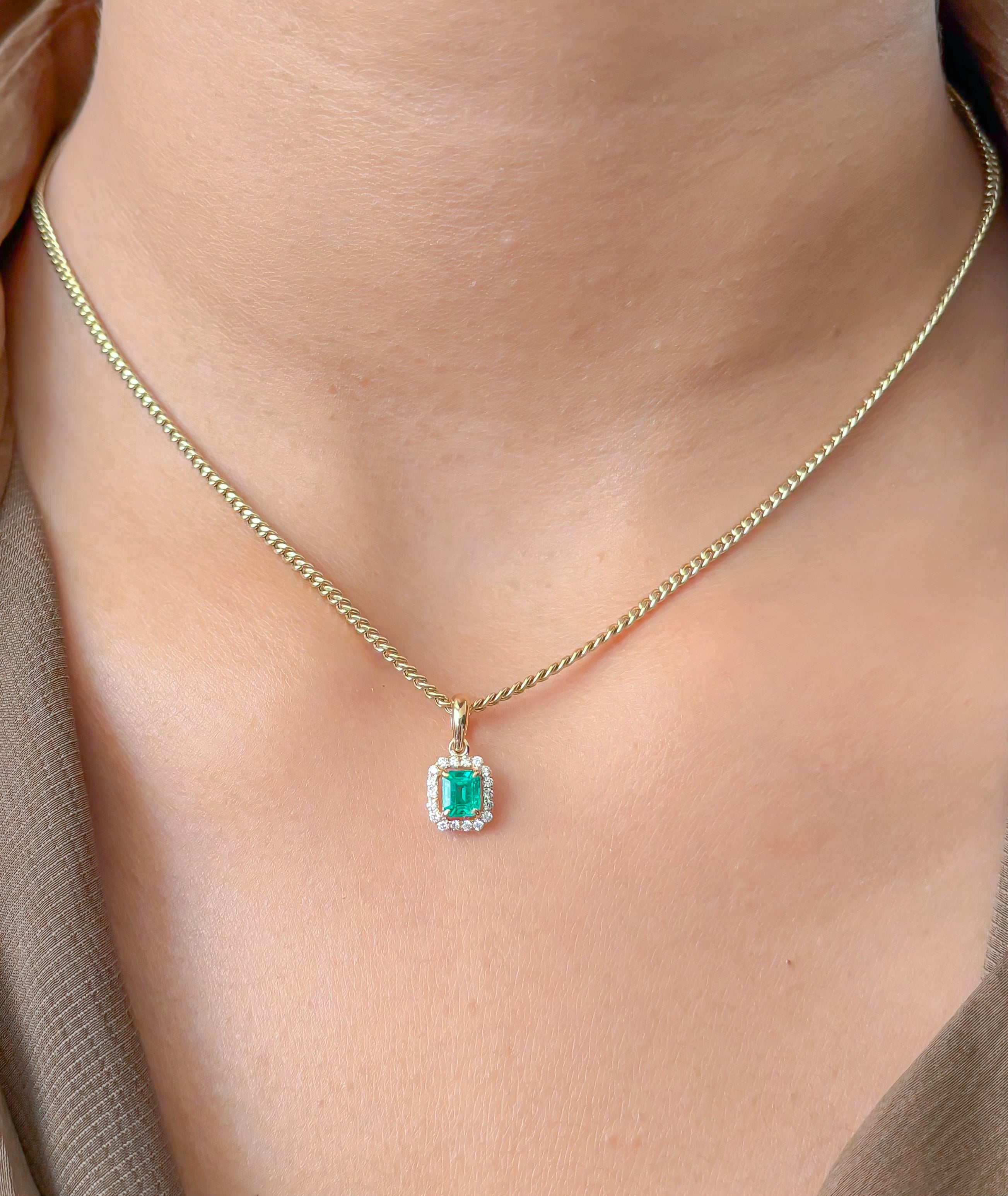 JPPD-1081/10806 Emerald Helo Diamond Octagon Pendant | 14K