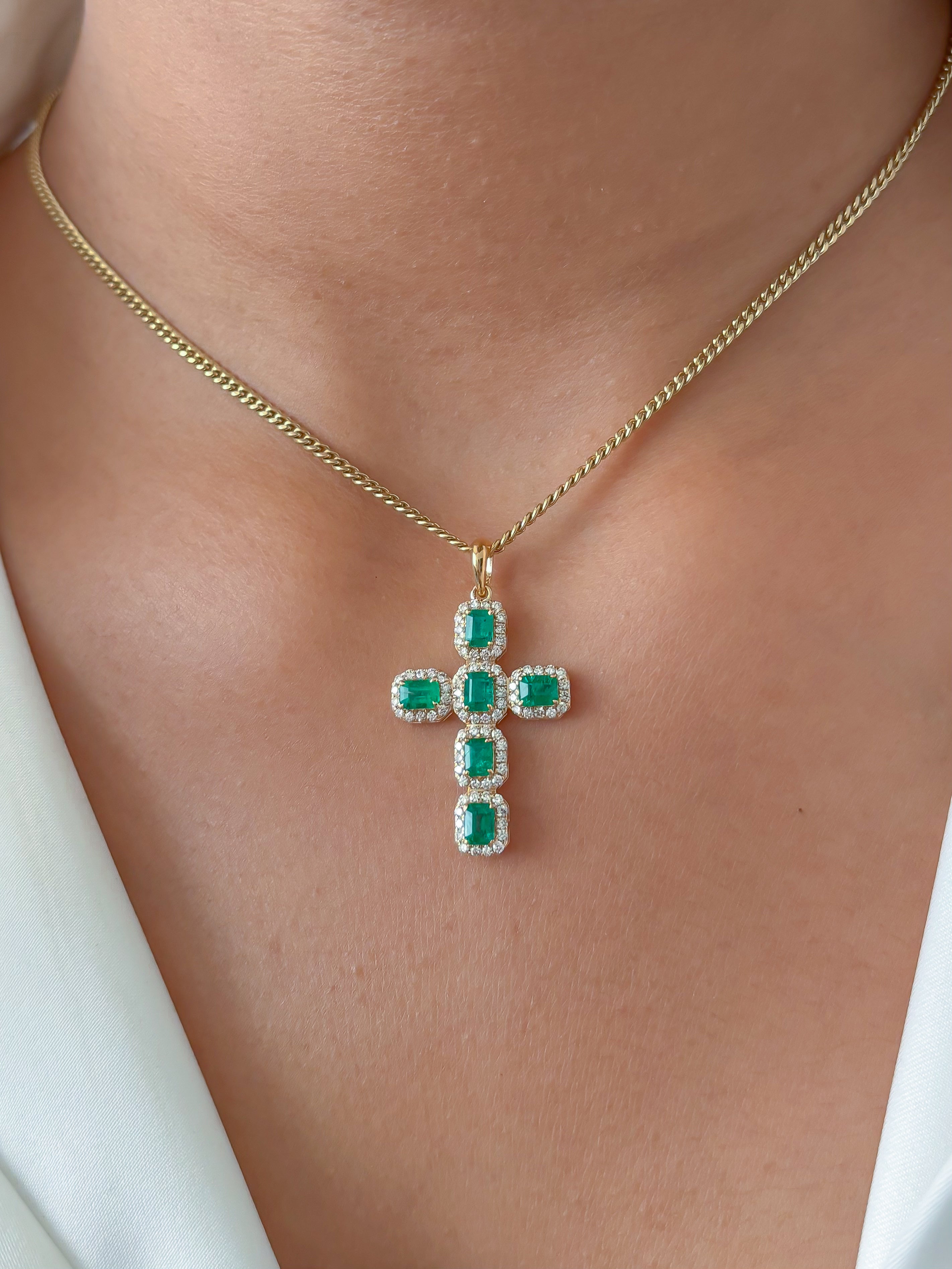 JPPD-1086/10815 Emerald Diamond Pendant | 18K
