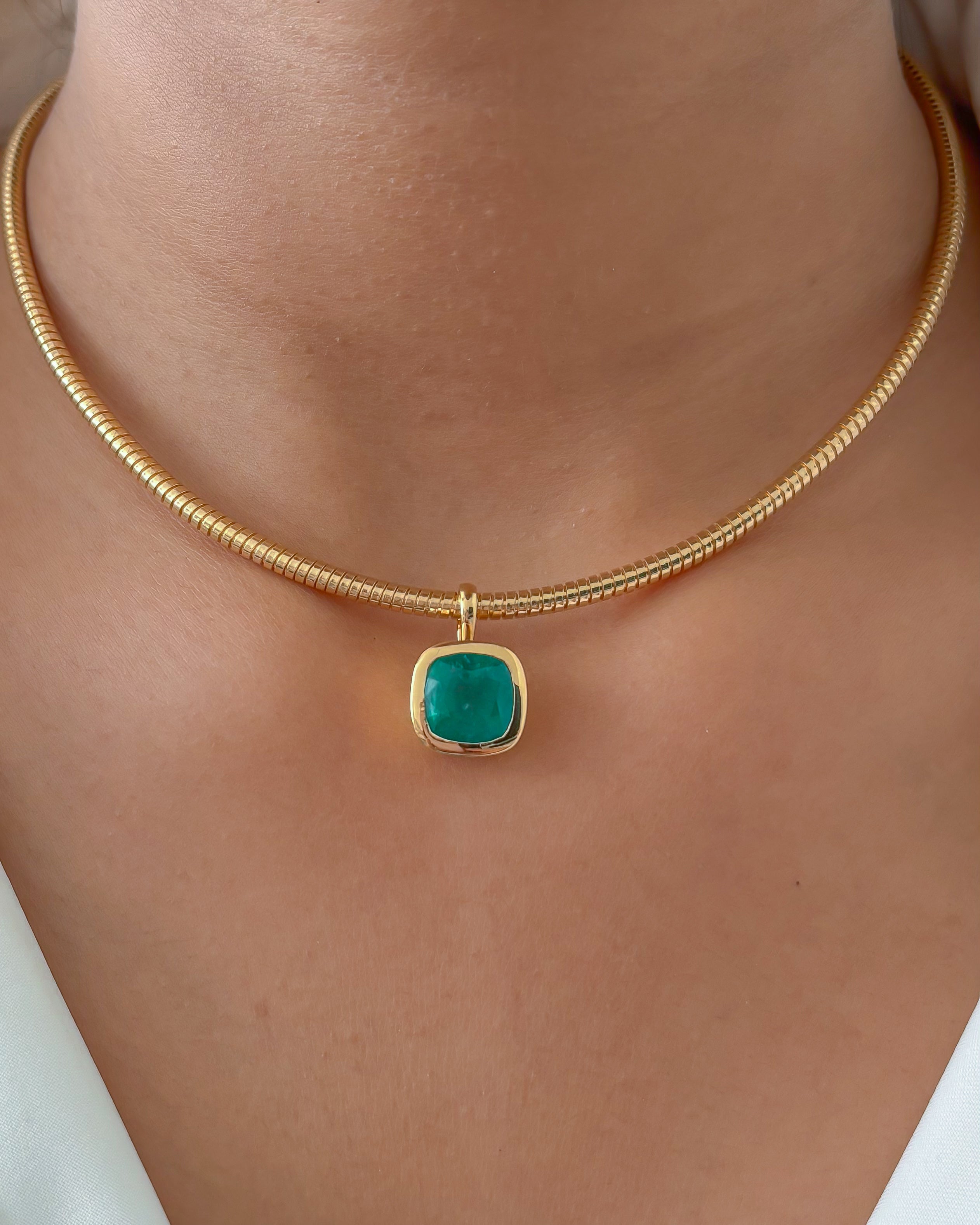 JPPD-1093/10825 Emerald Pendant | 18K