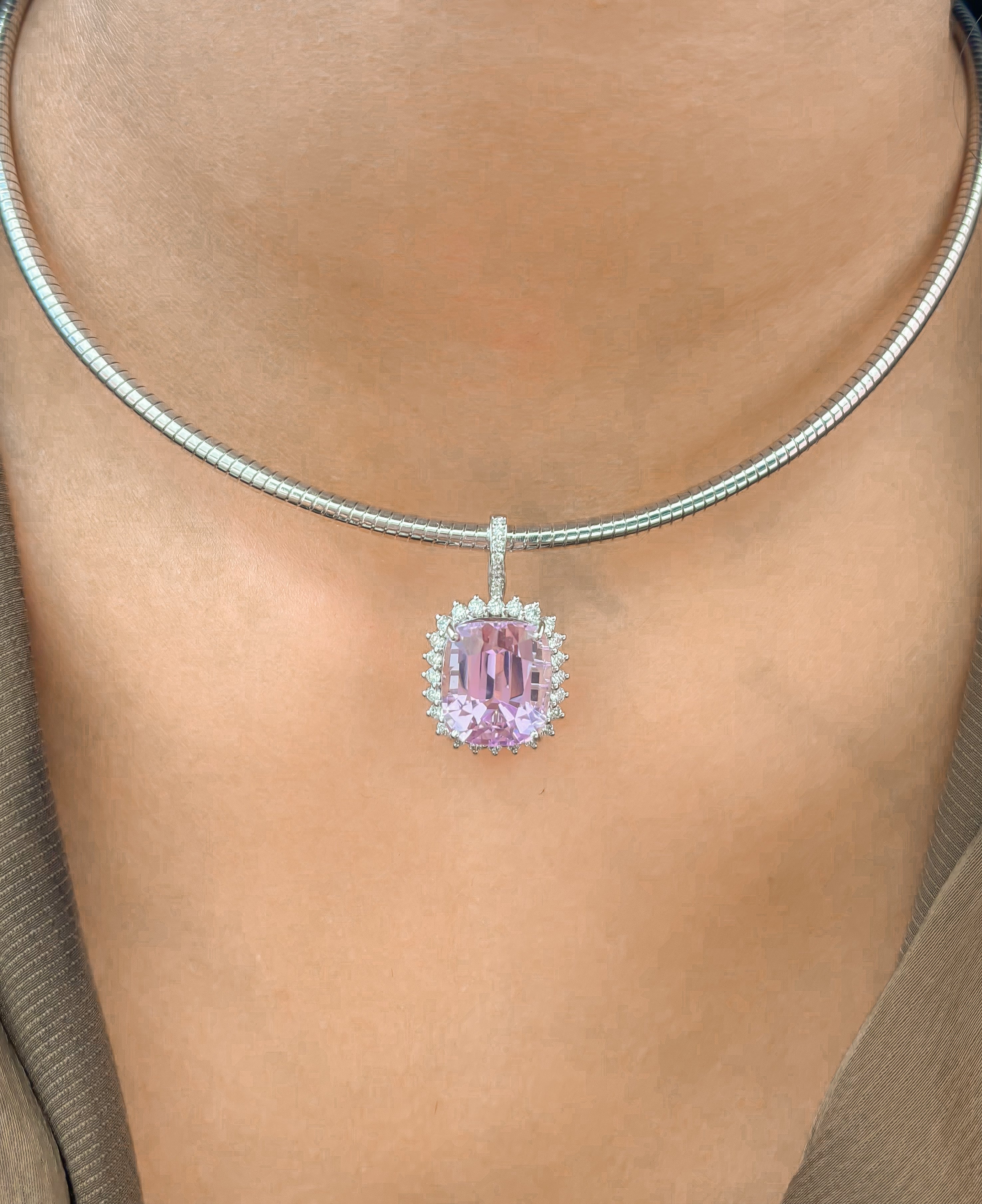 JPPD-1153/11499 Kunzite Helo Diamond Octagon Pendant | 14K